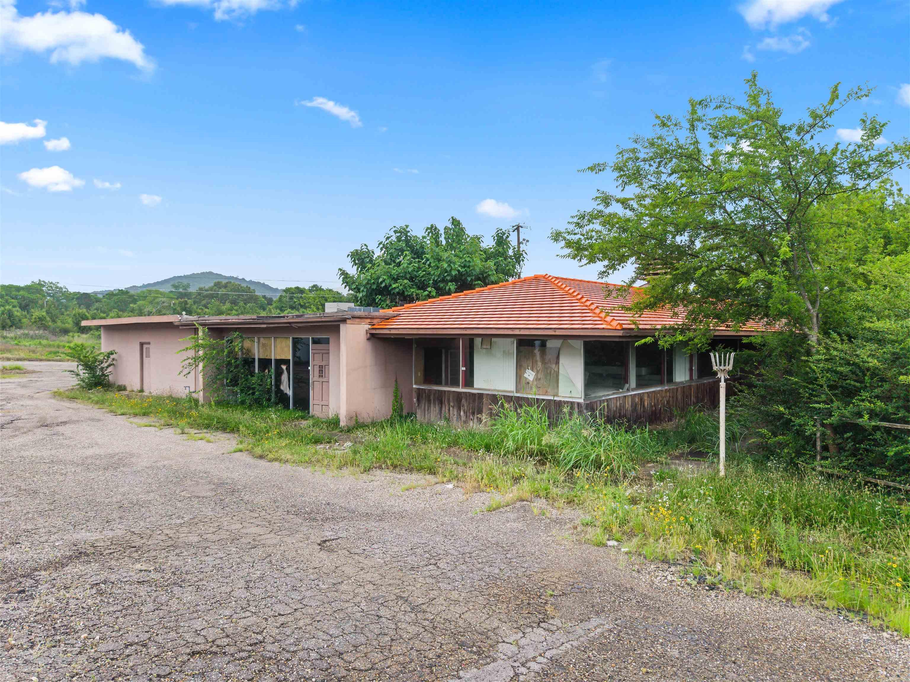 1873 E Grand 1875 E Grand Hot Springs, AR