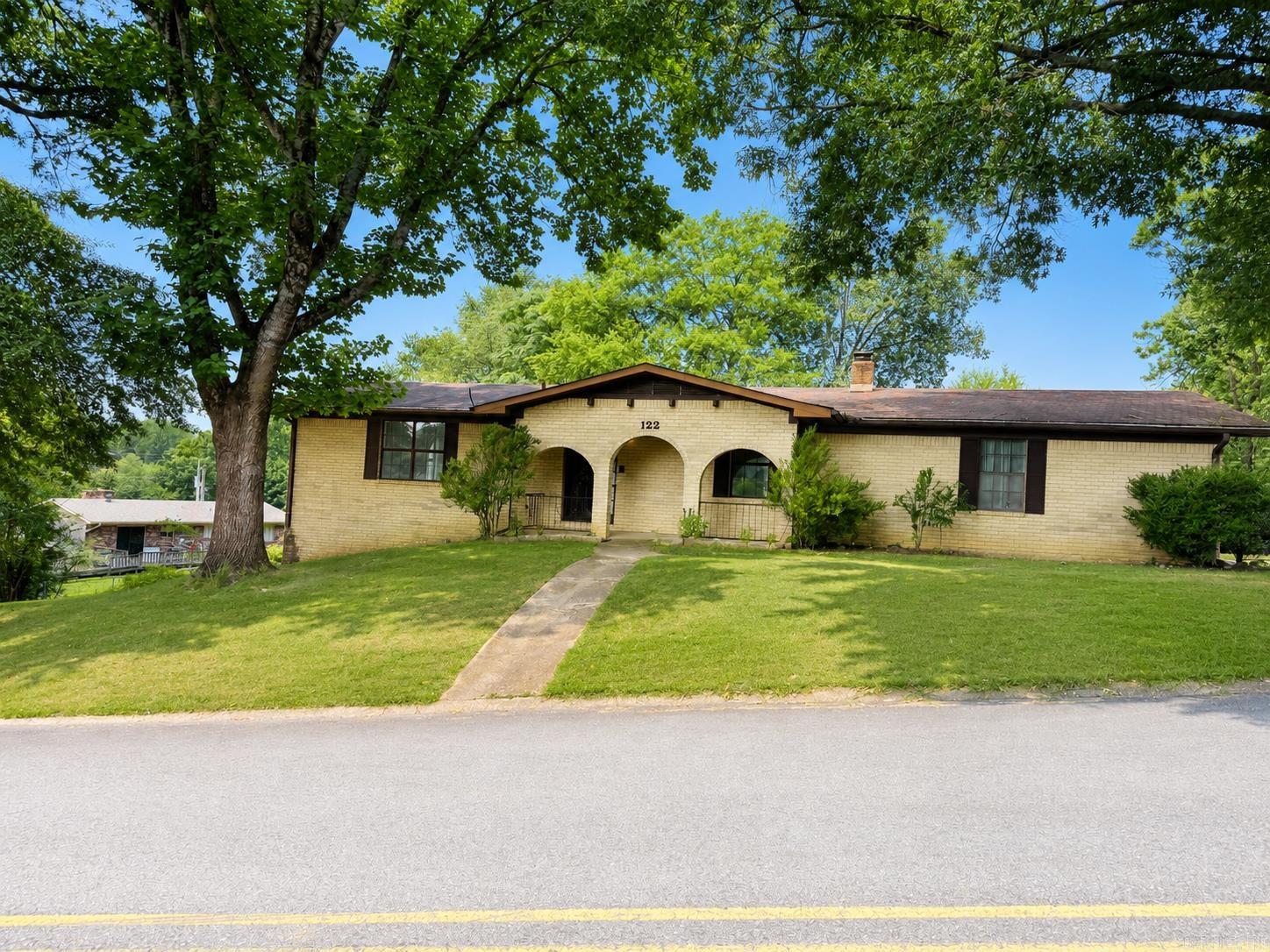 122 Village Rd  Hot Springs, AR