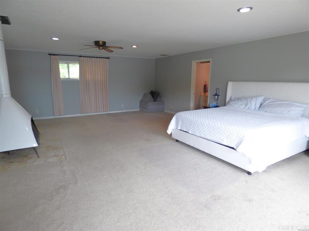 213 Long Island  Hot Springs, AR