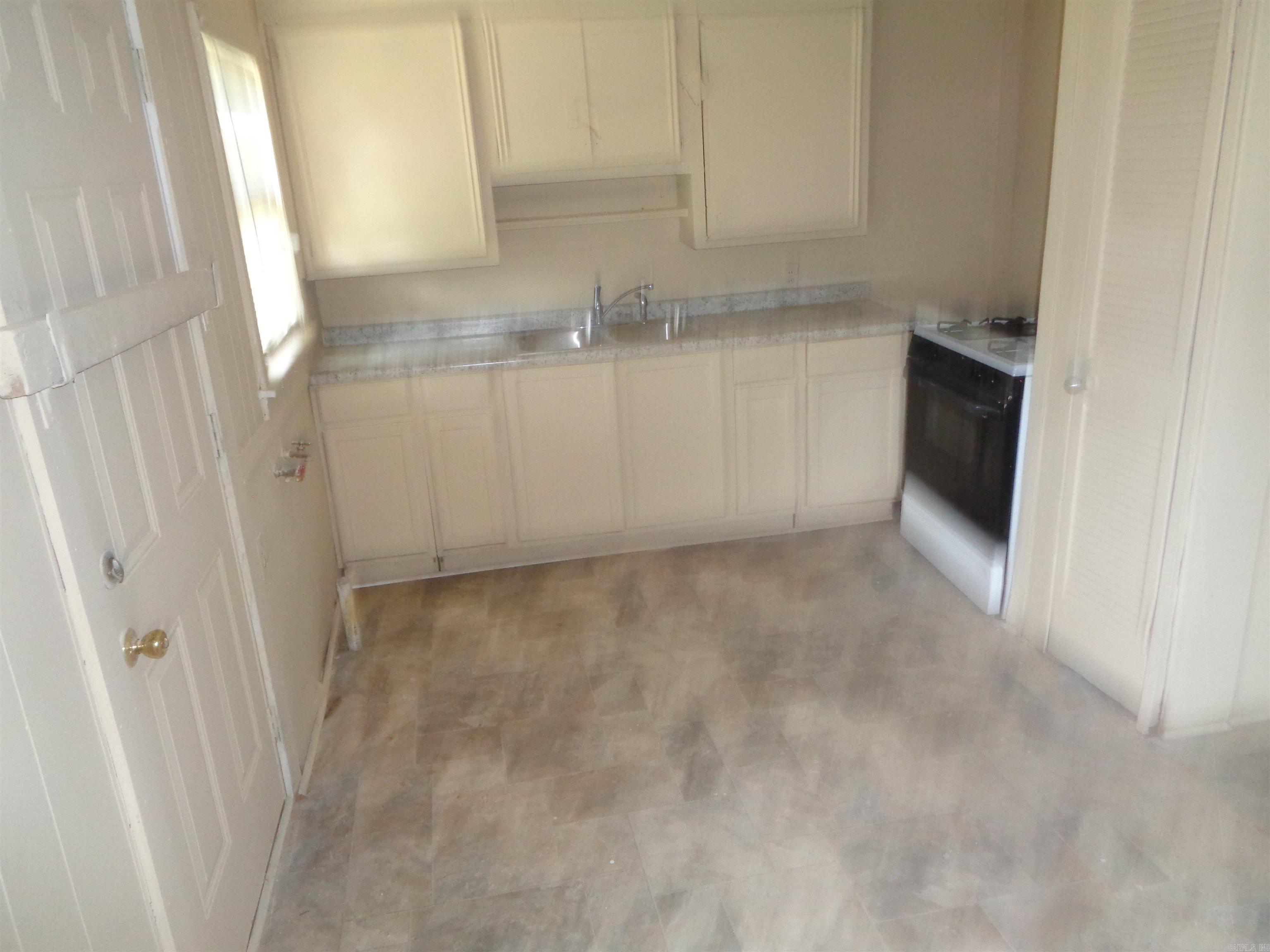 2615 S Summit  Little Rock, AR