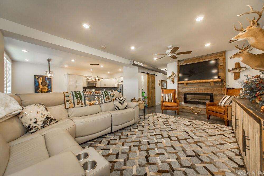7910 Edgemont Rd, Suite 200  Greers Ferry, AR