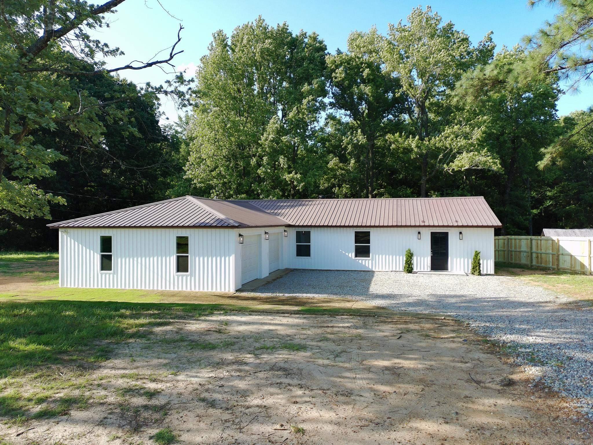 1896 County Road 318  Jonesboro, AR