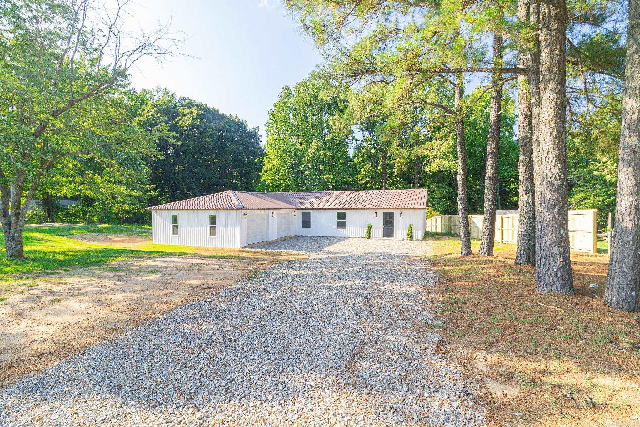 1896 County Road 318  Jonesboro, AR
