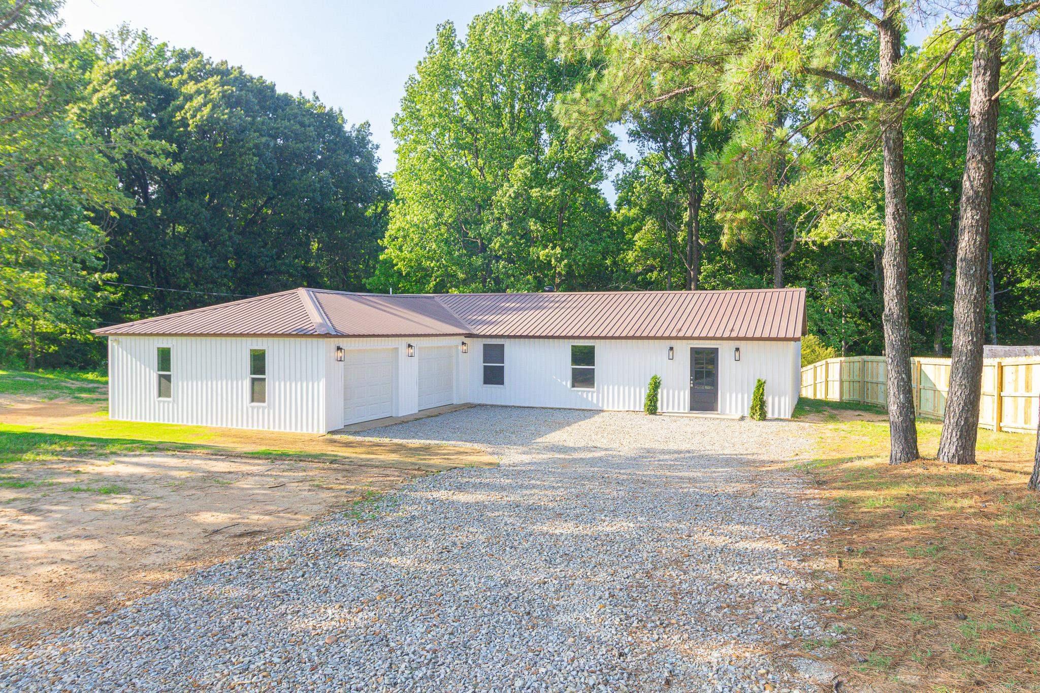 1896 County Road 318  Jonesboro, AR