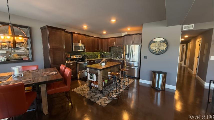 7910 Edgemont Rd, Suite 202  Greers Ferry, AR