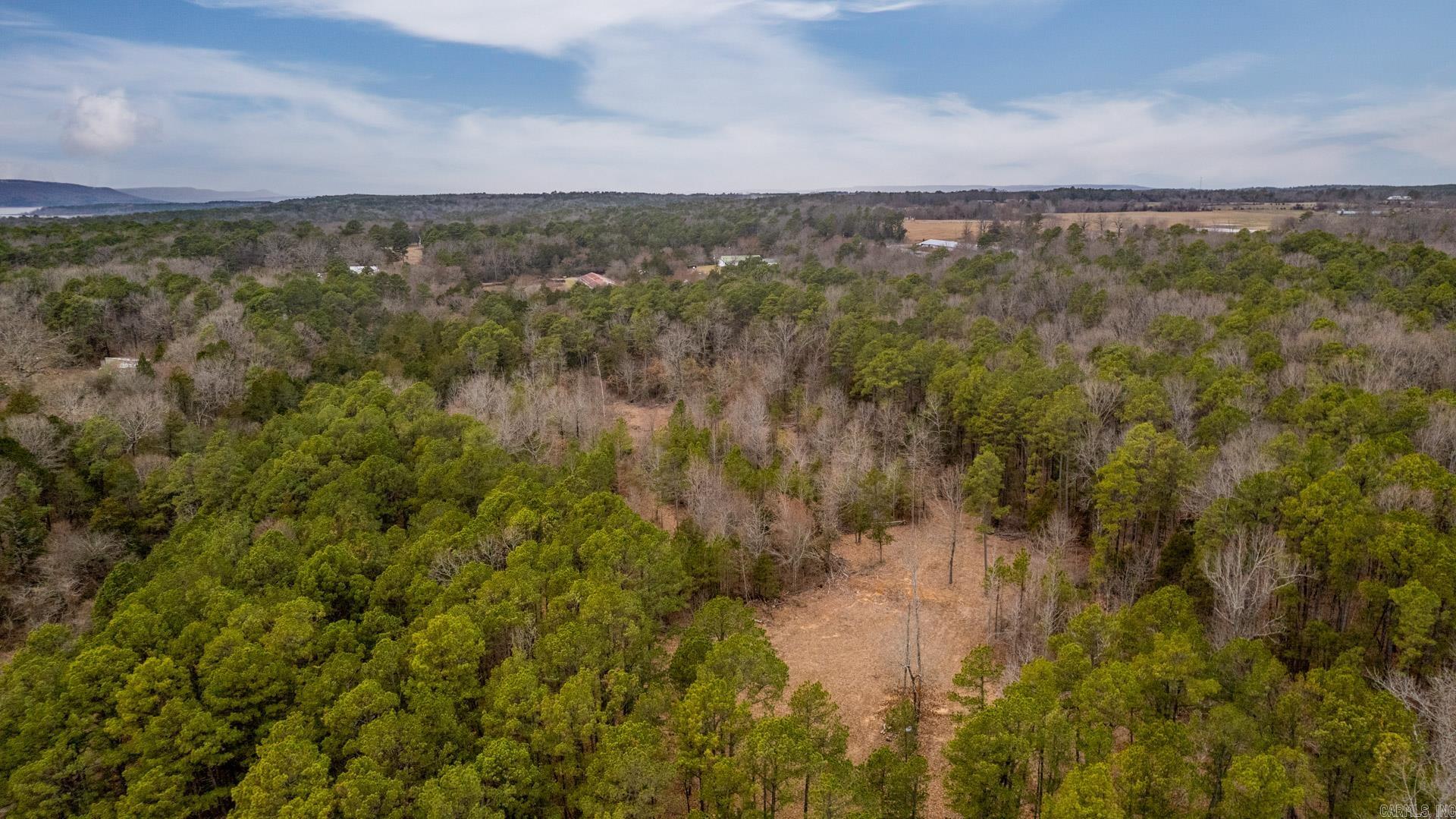 3195 Brownsville  Greers Ferry, AR
