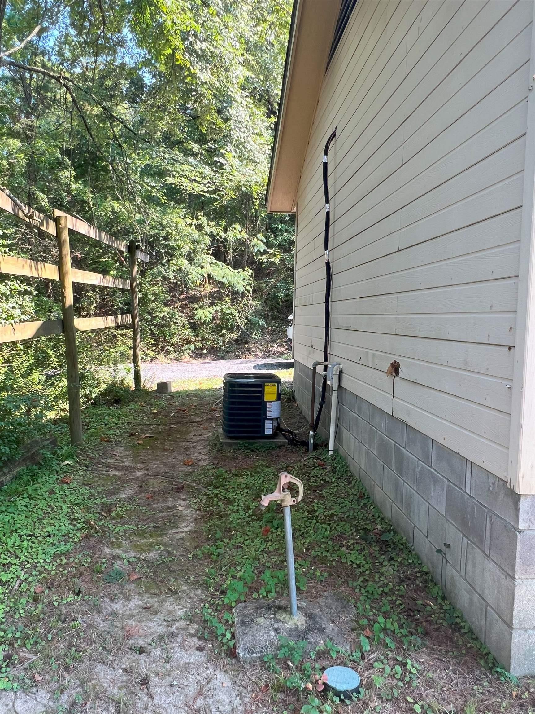 3505 Hwy 71 S 3501 Hwy 71 S Mena, AR