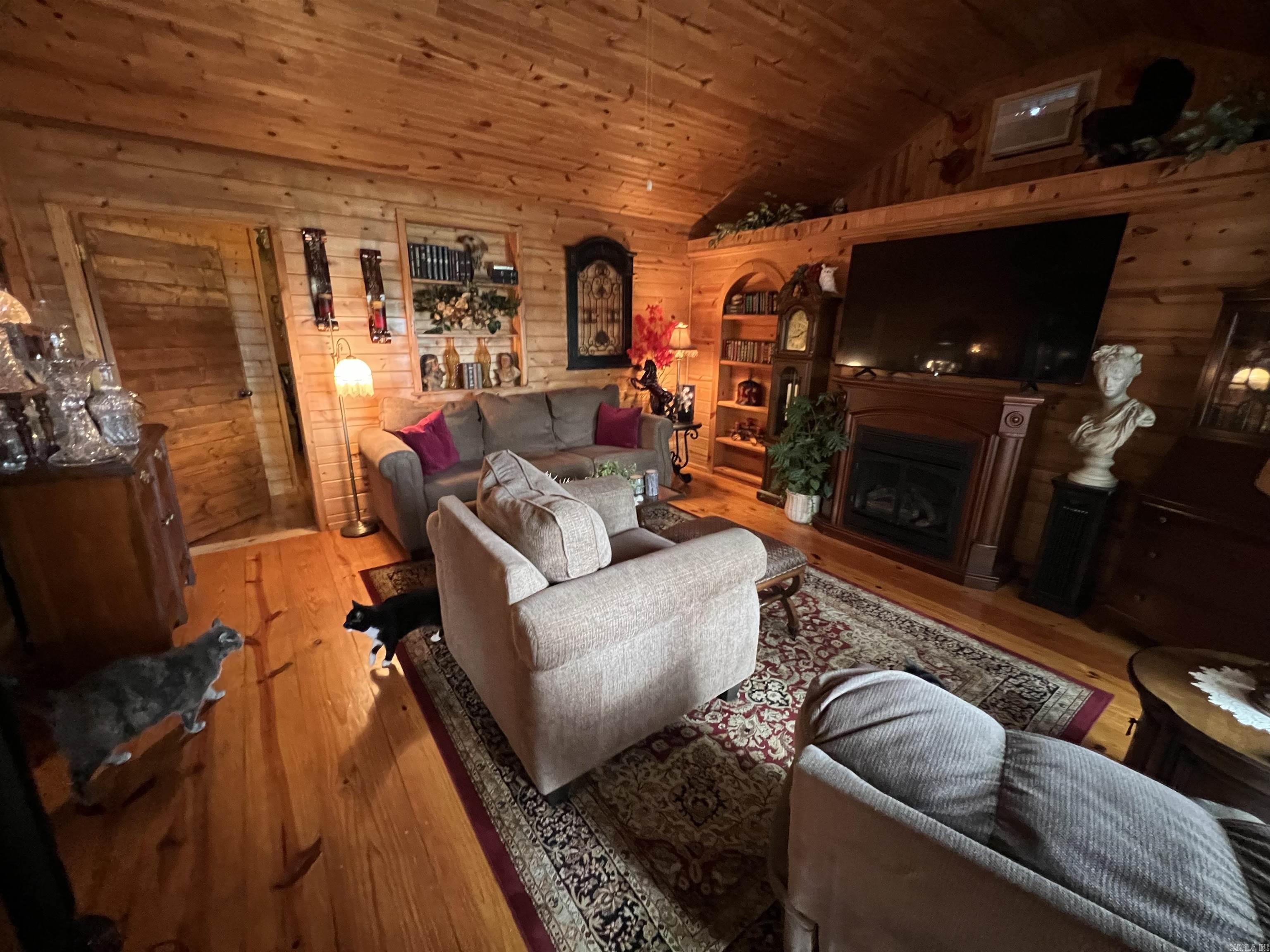 438 Harpers Cove  Shirley, AR
