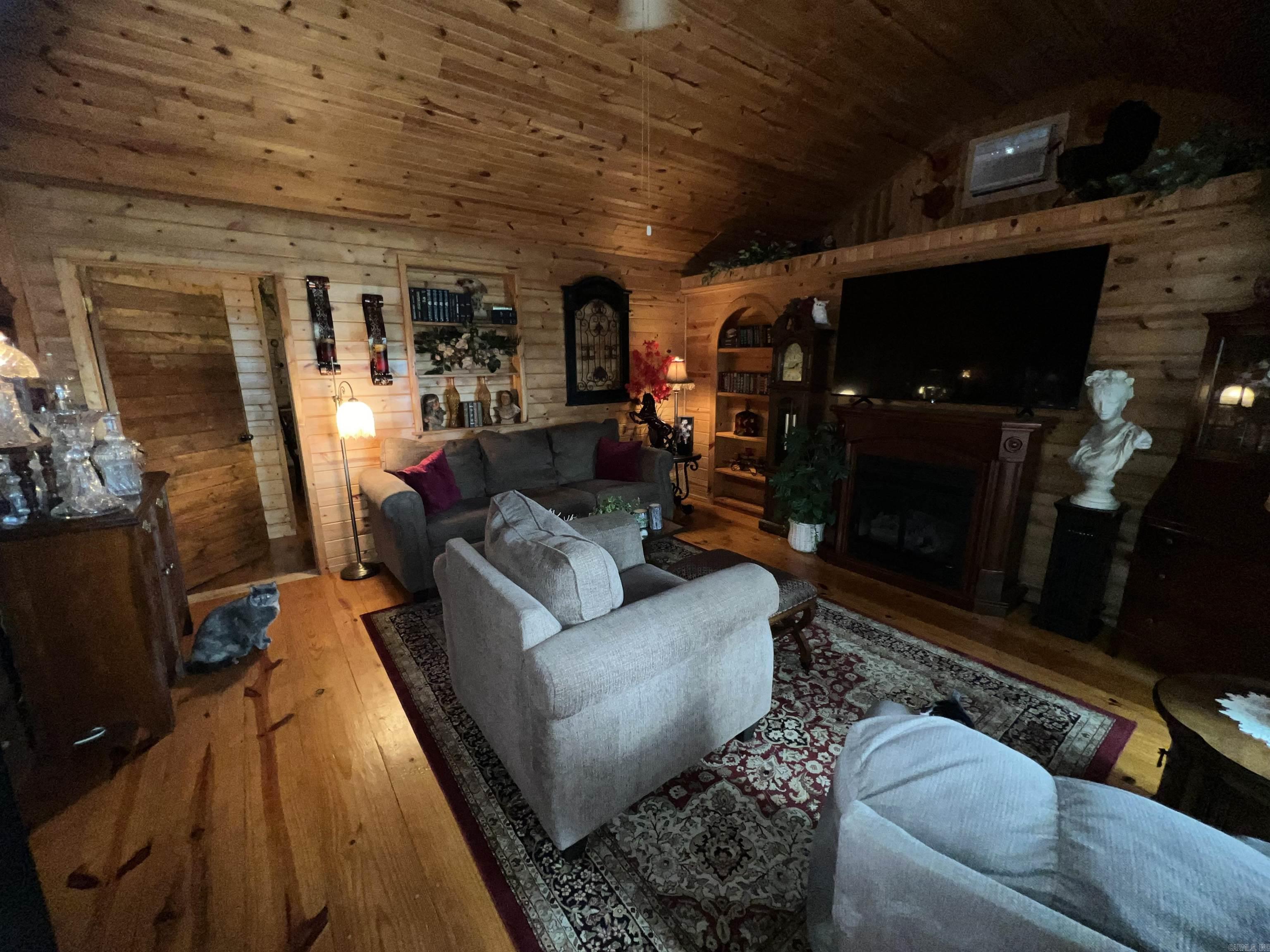 438 Harpers Cove  Shirley, AR
