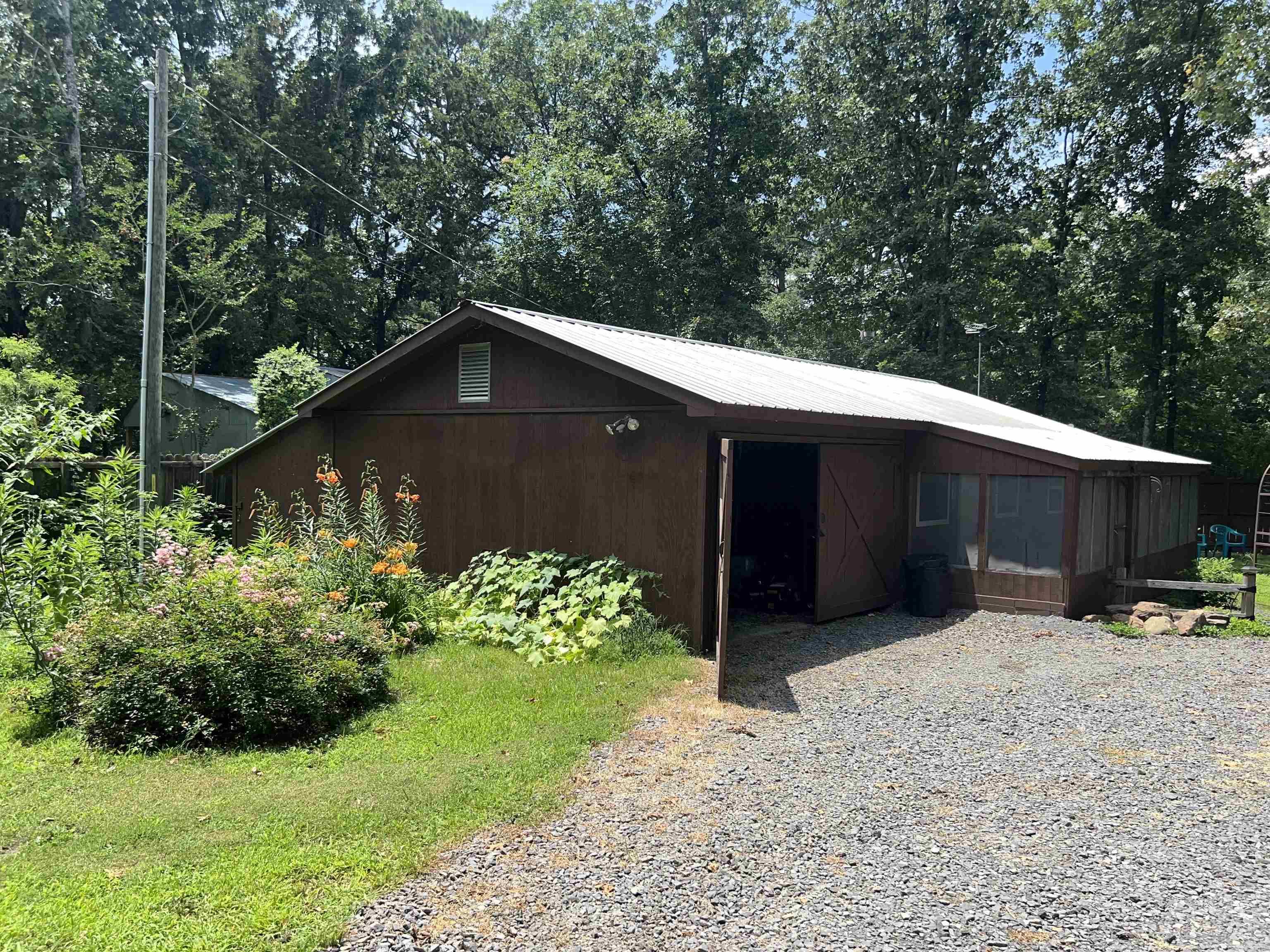438 Harpers Cove  Shirley, AR
