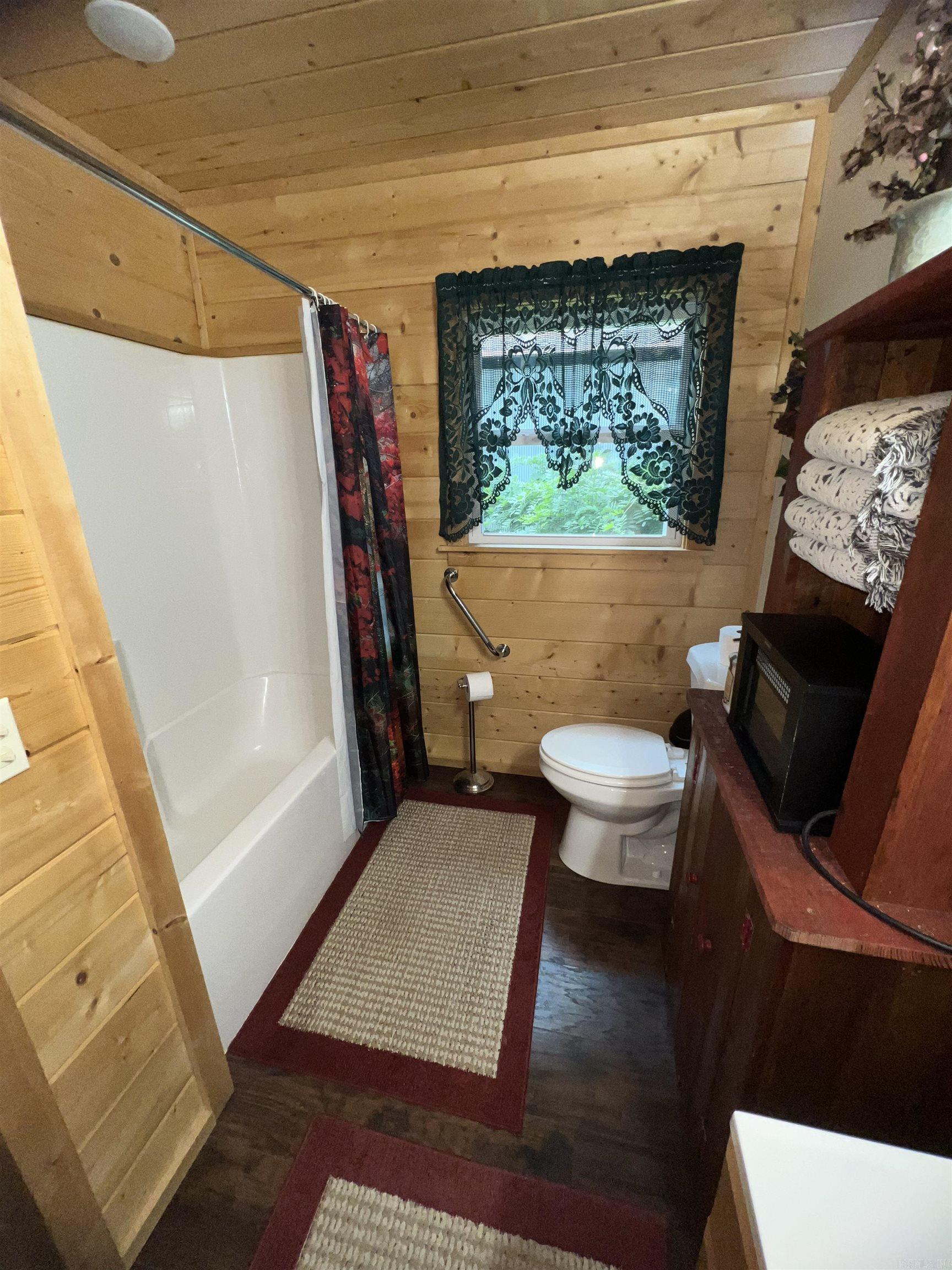 438 Harpers Cove  Shirley, AR