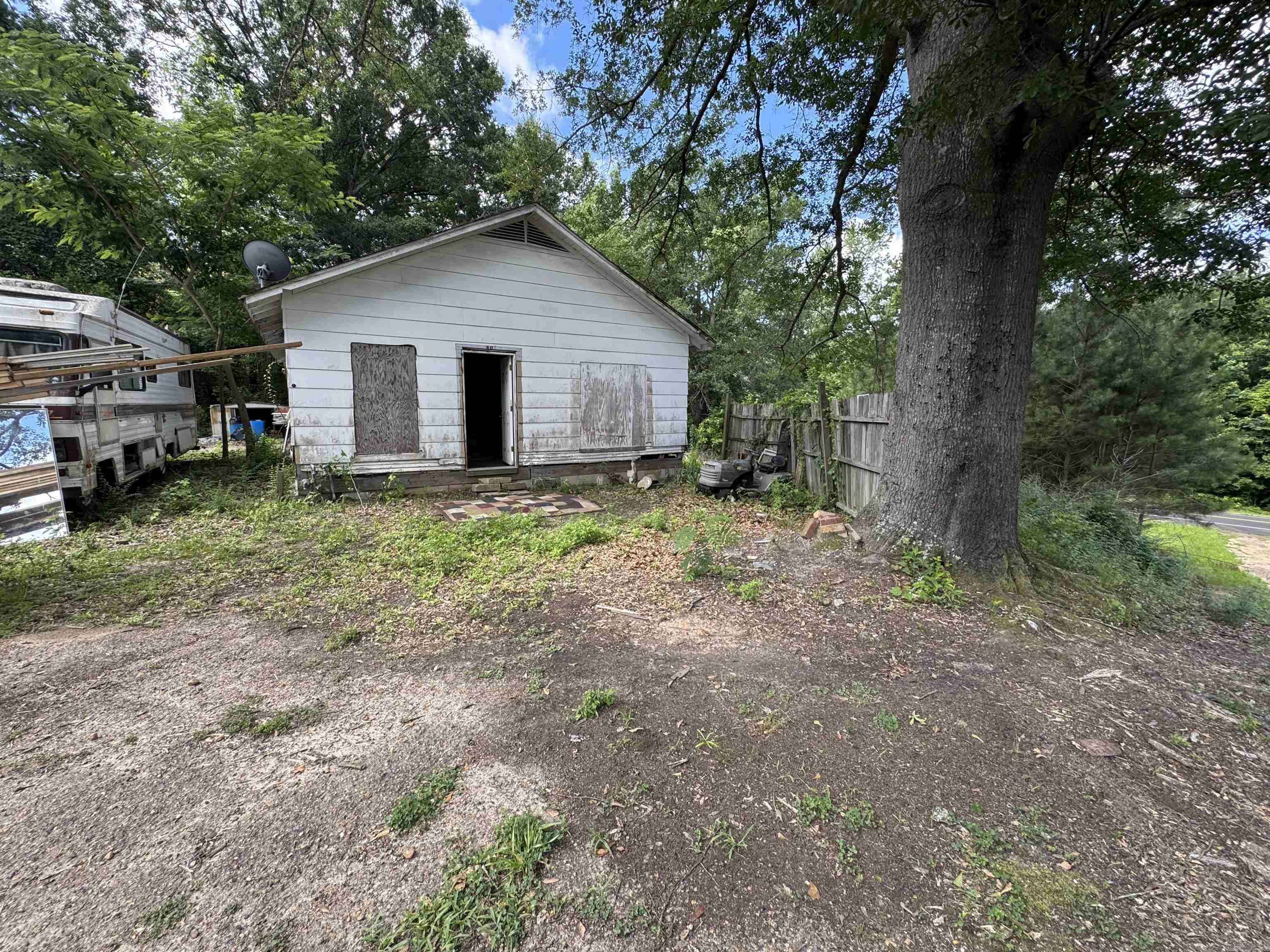 801 N first  Stephens, AR