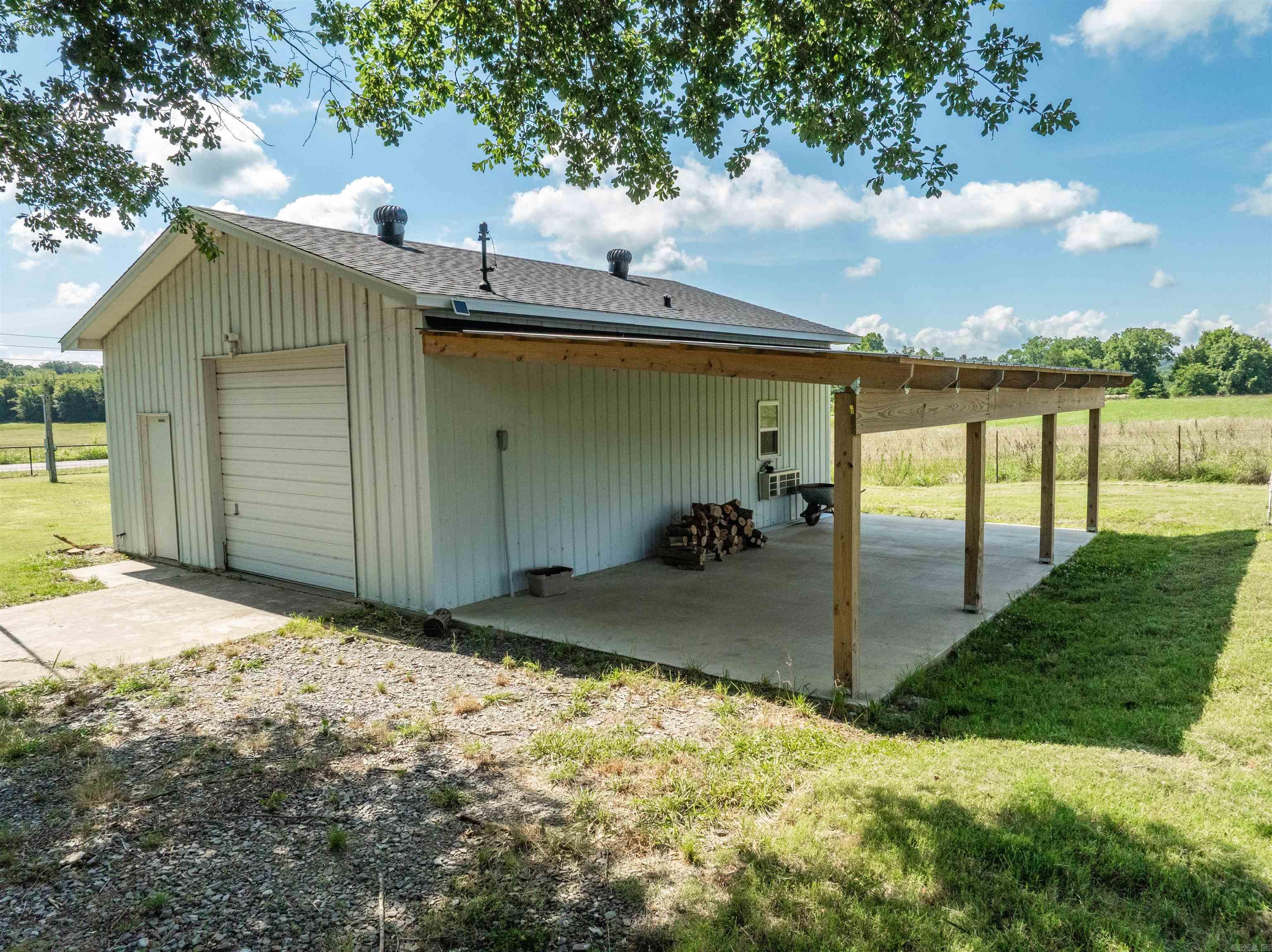 19025 Highway 41  Magazine, AR
