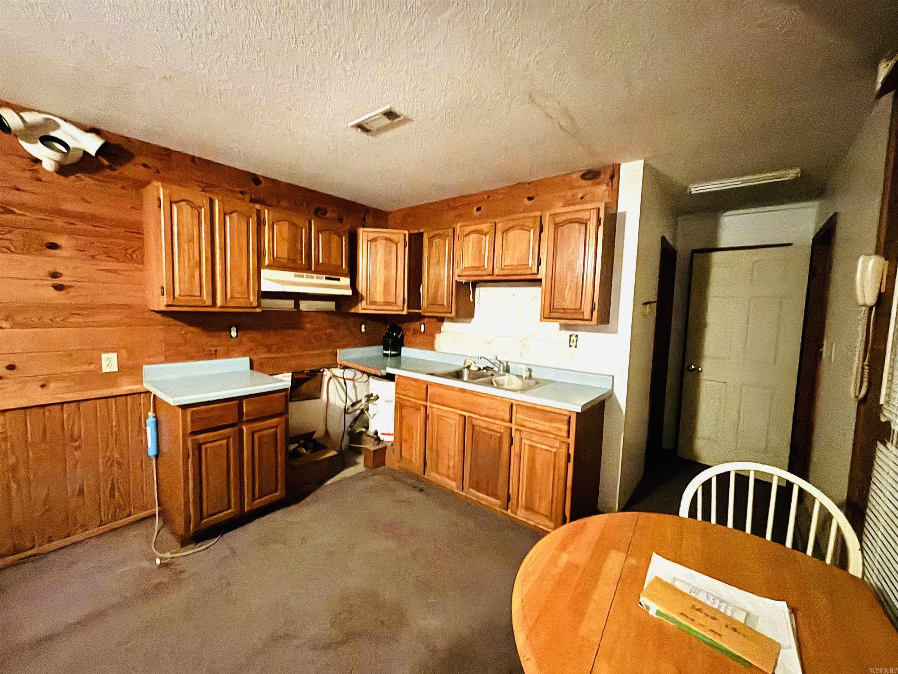 124 Bluffs  Mountain View, AR