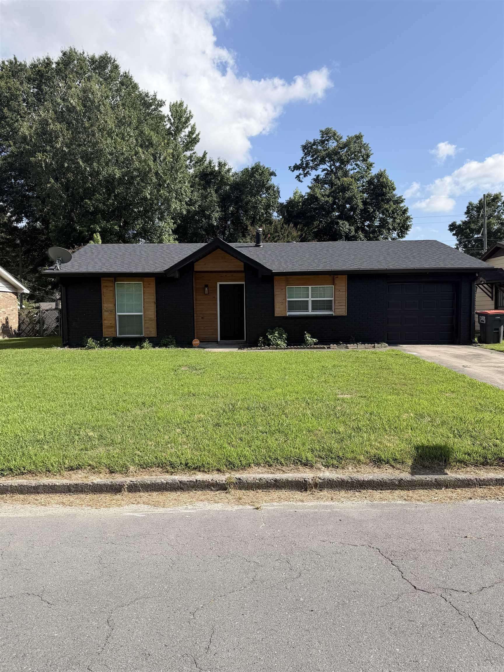 610 E 33rd  Pine Bluff, AR