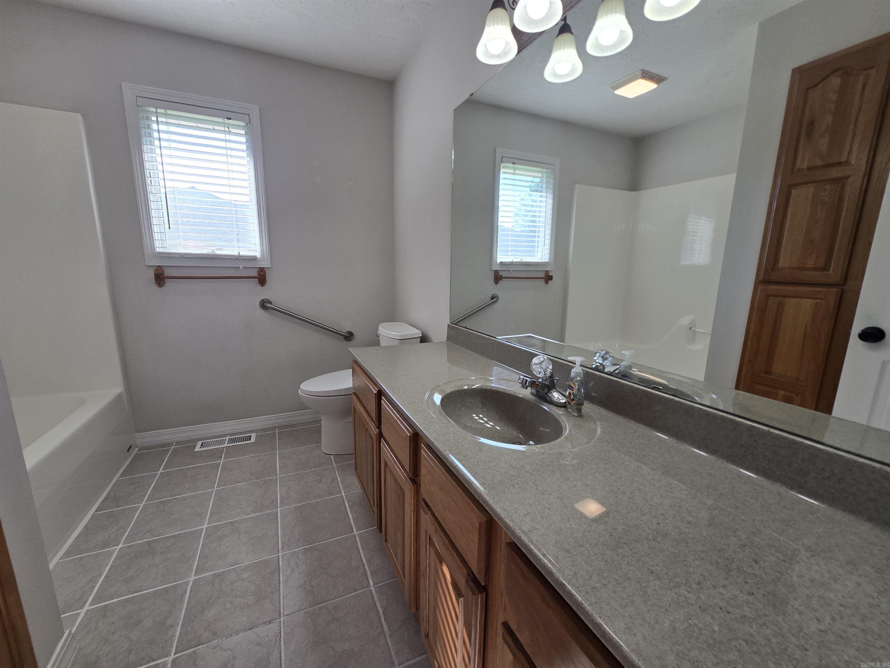 294 Holly Grove  Mountain Home, AR