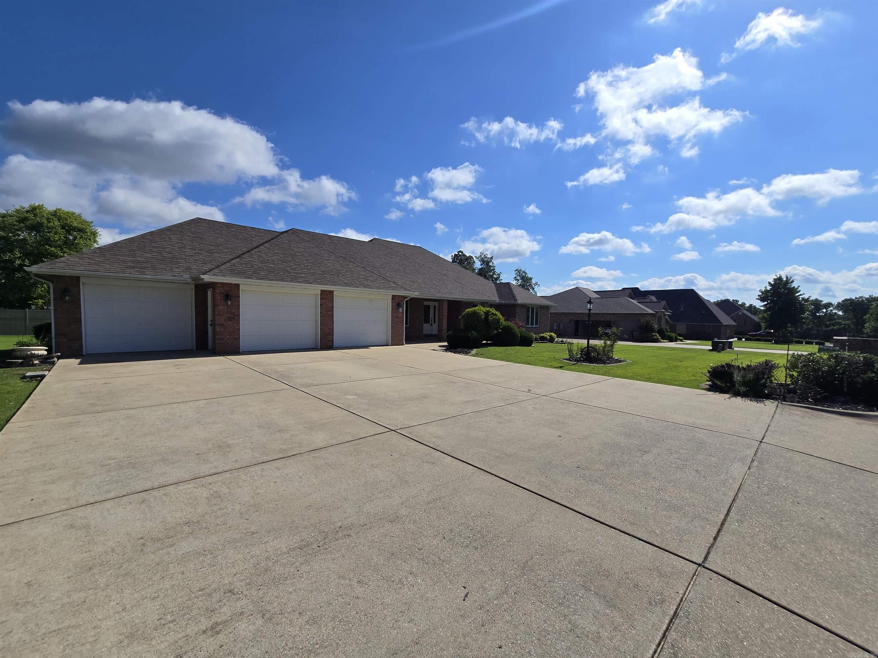 294 Holly Grove  Mountain Home, AR