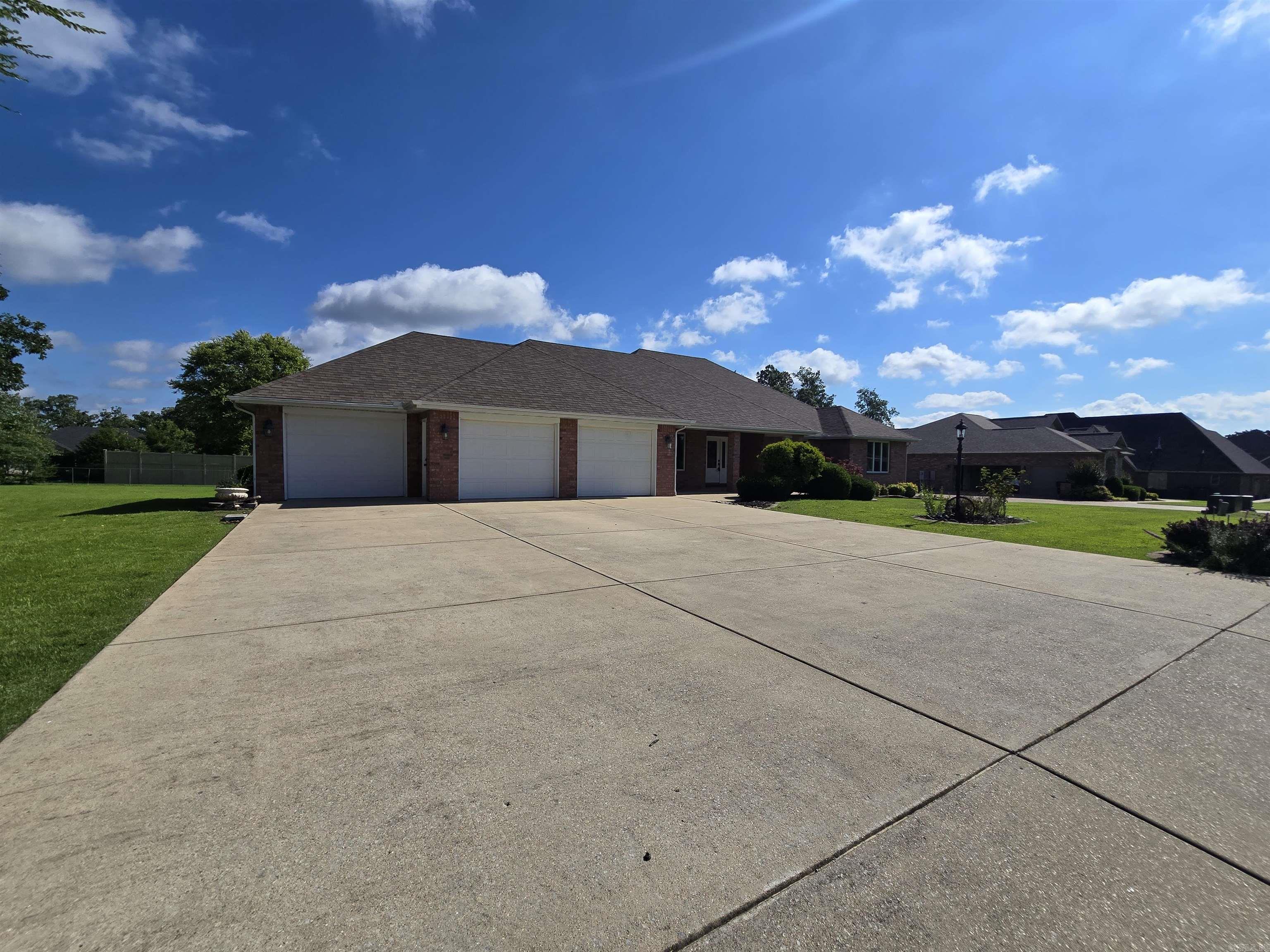 294 Holly Grove  Mountain Home, AR