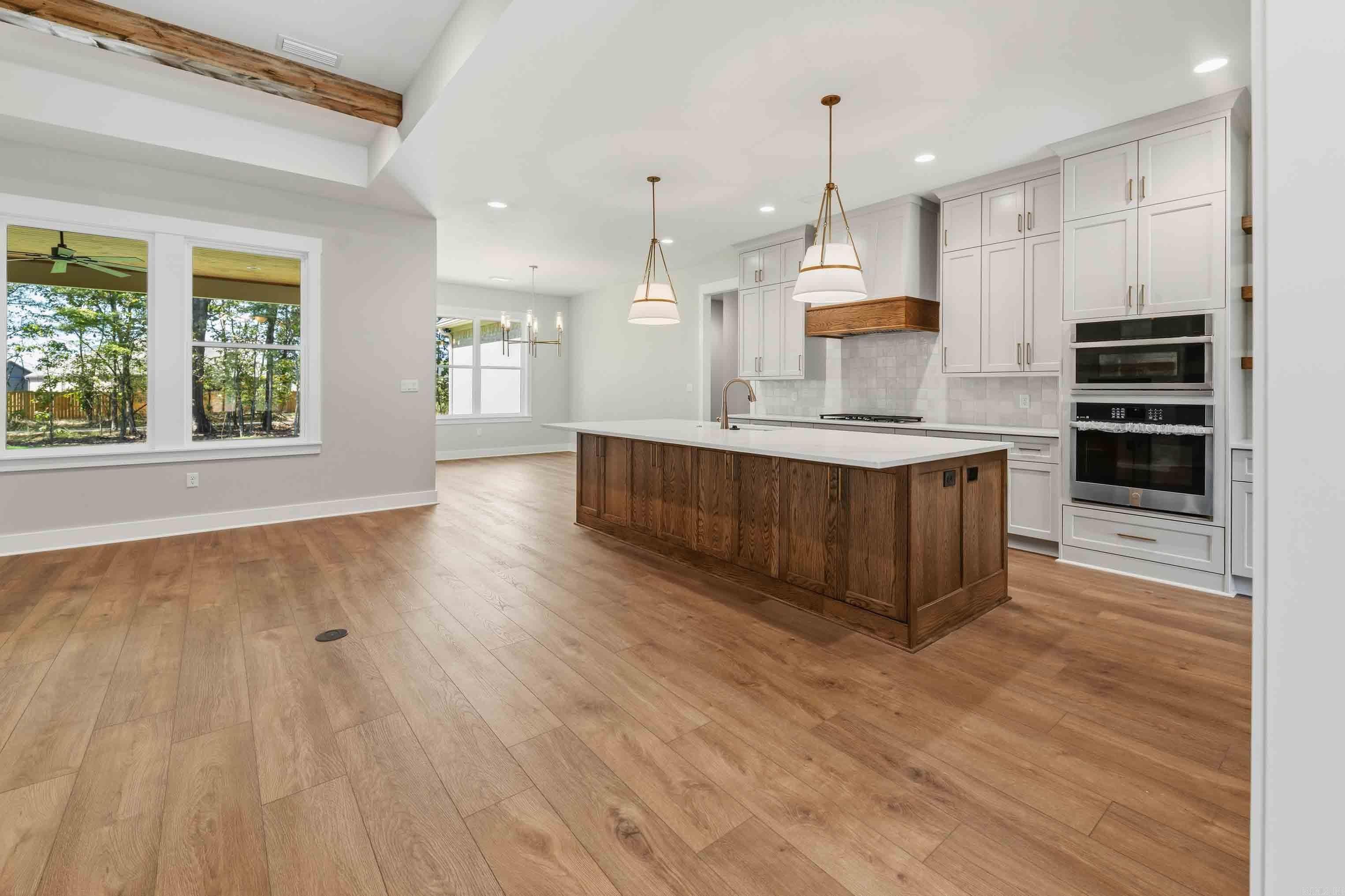 202 Shagbark Trail Maumelle, AR 72113
