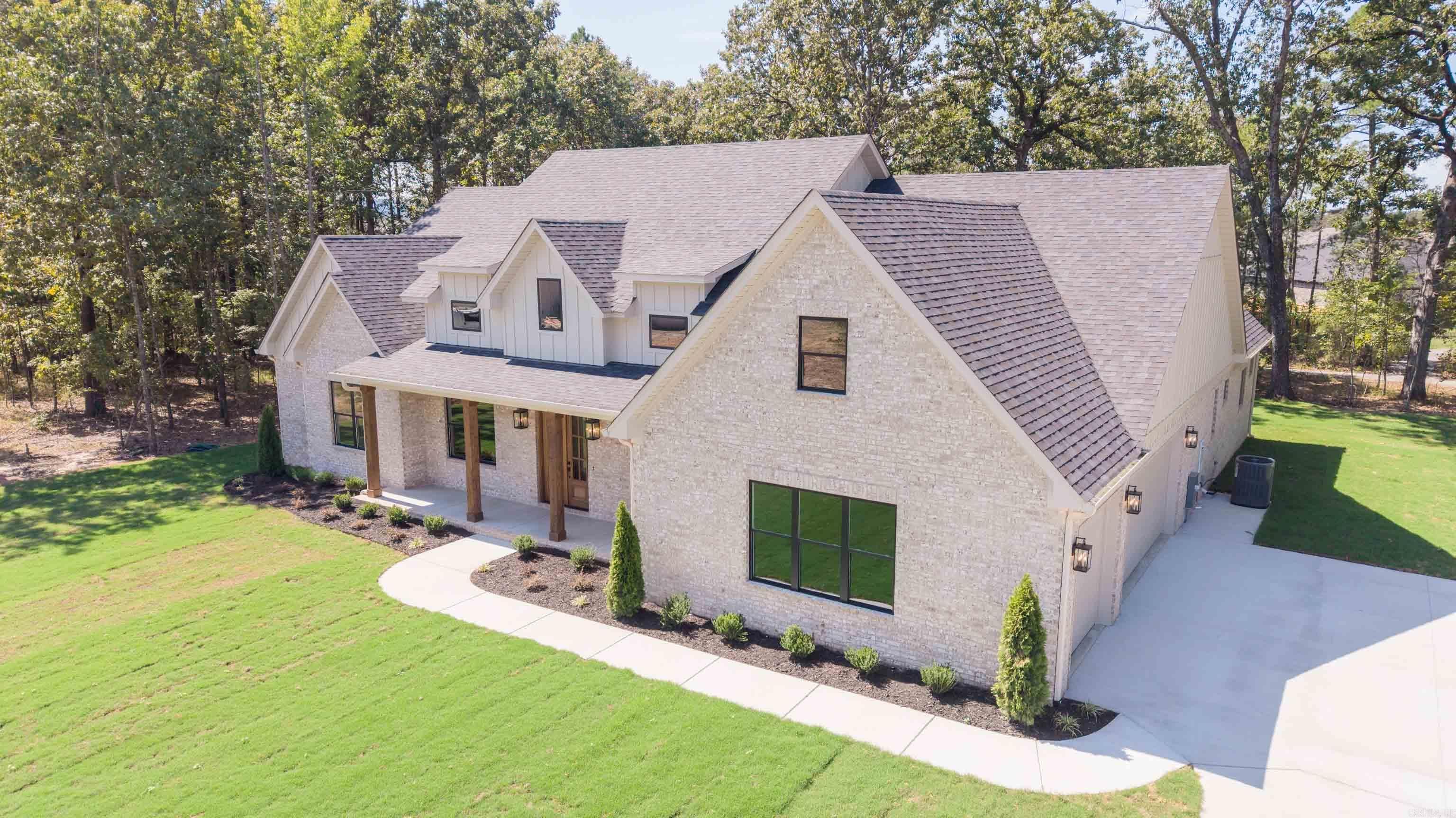 202 Shagbark Trail Maumelle, AR 72113