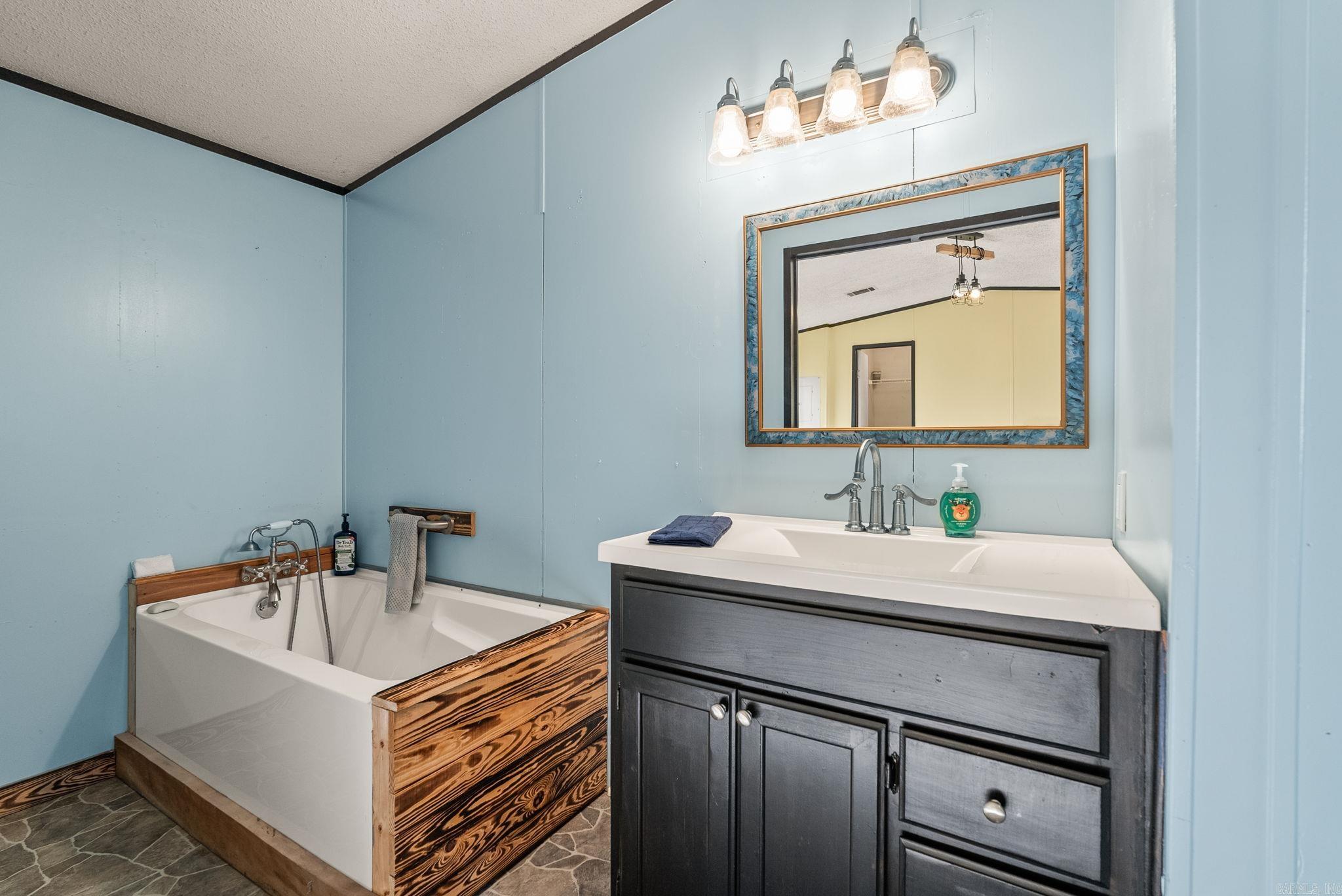 118 Chalet  Fairfield Bay, AR