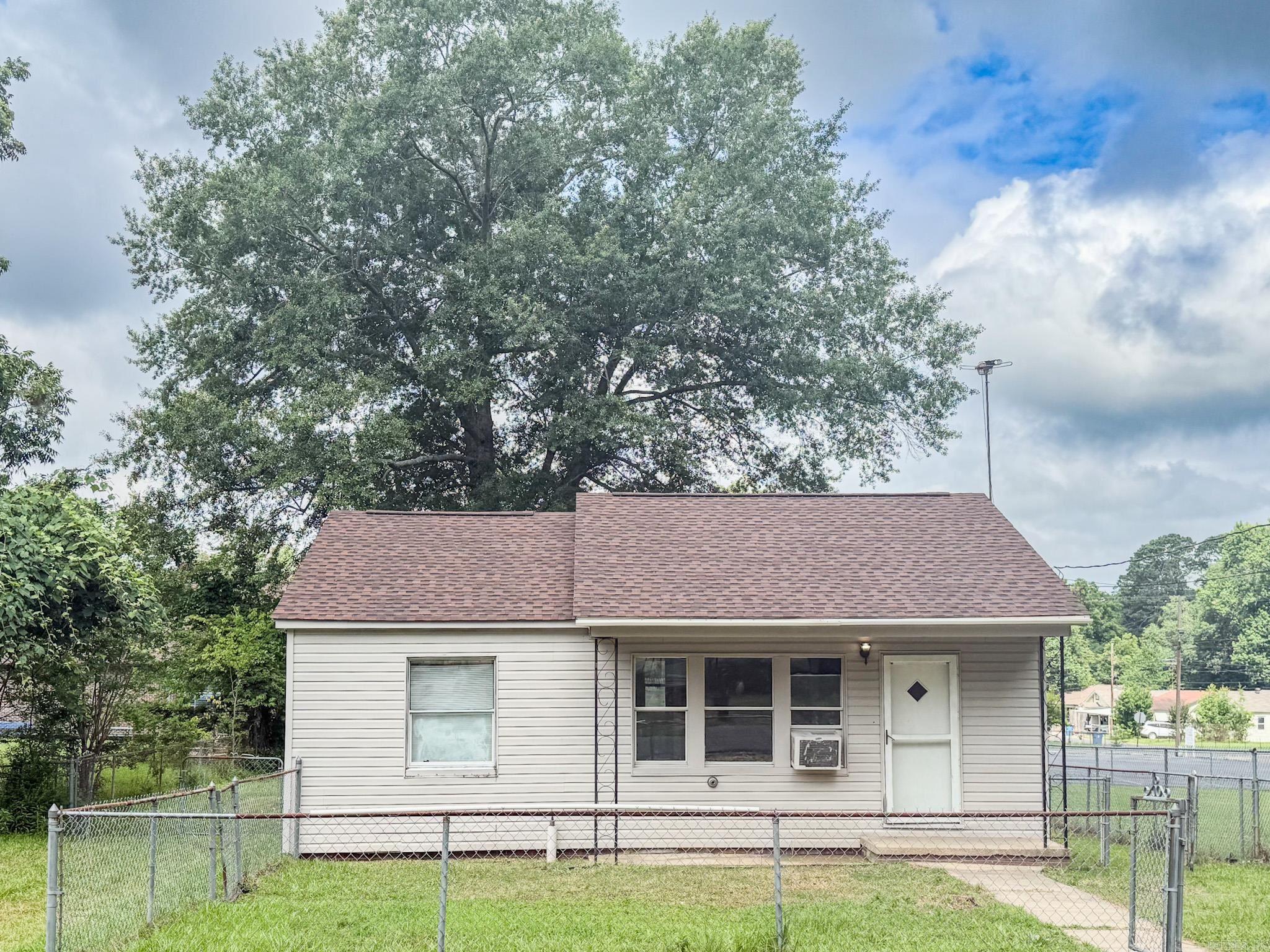 1514 Jefferson  Malvern, AR