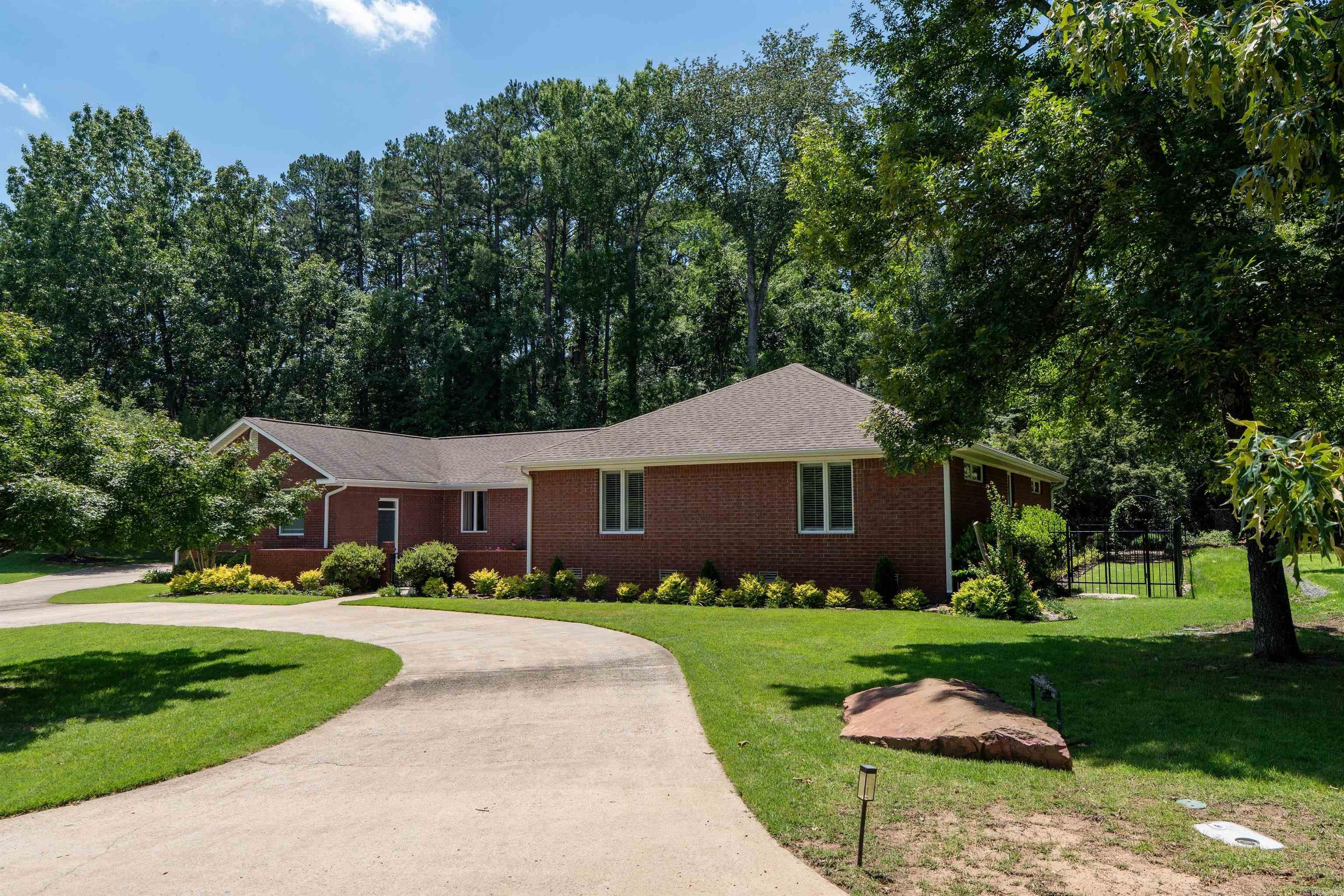 1021 Huntington  Heber Springs, AR