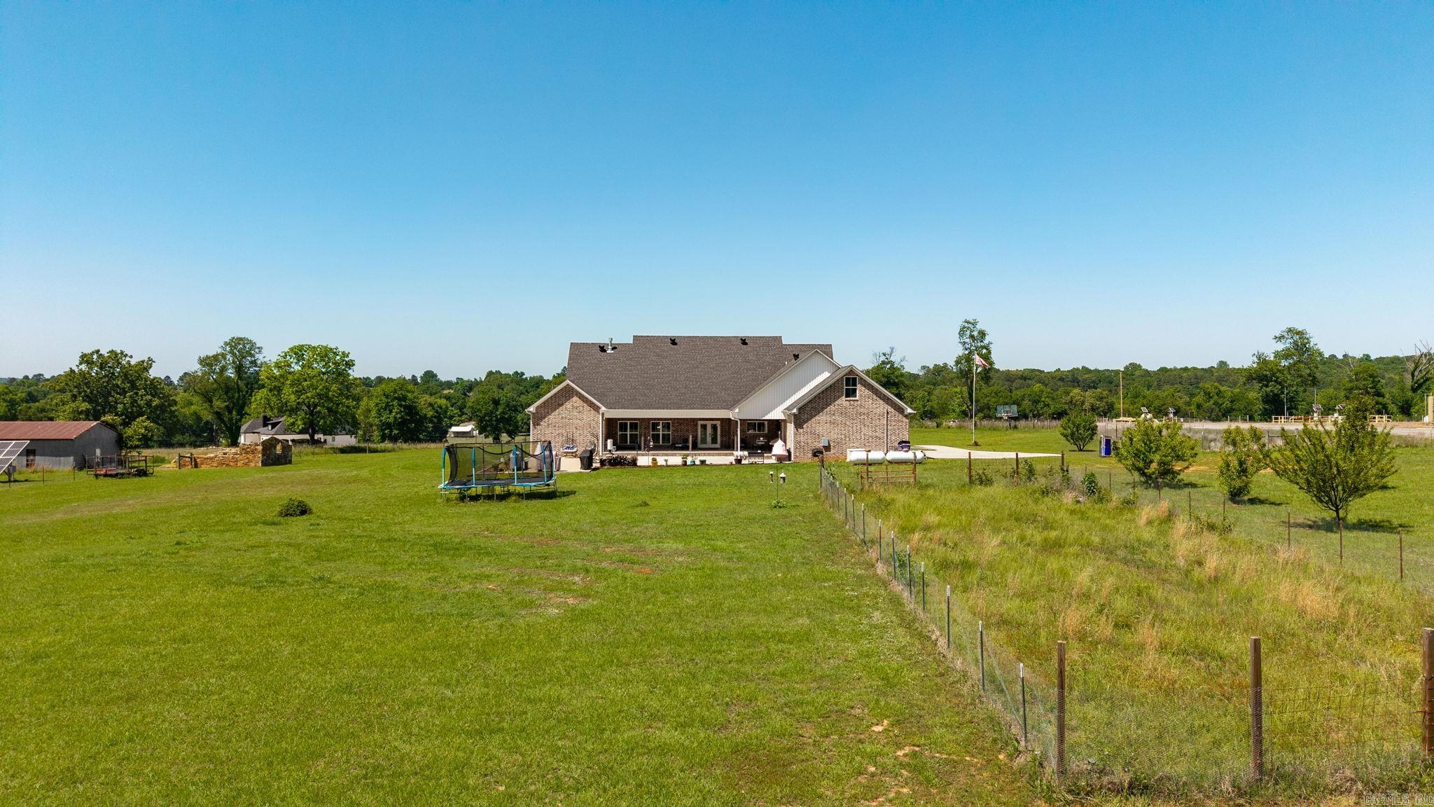 18 Brookeview Dr  Greenbrier, AR
