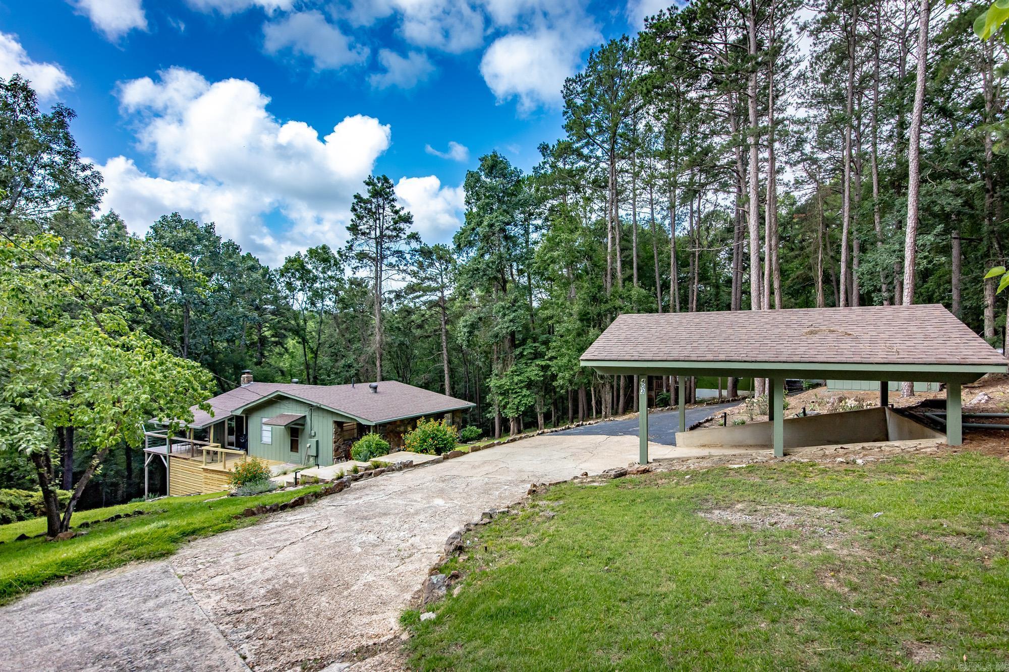 403 Lake Shore  Greers Ferry, AR