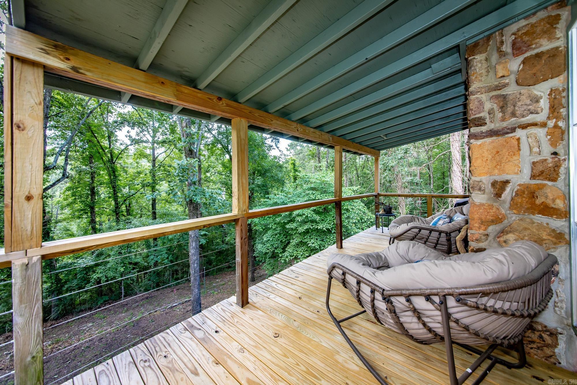 403 Lake Shore  Greers Ferry, AR