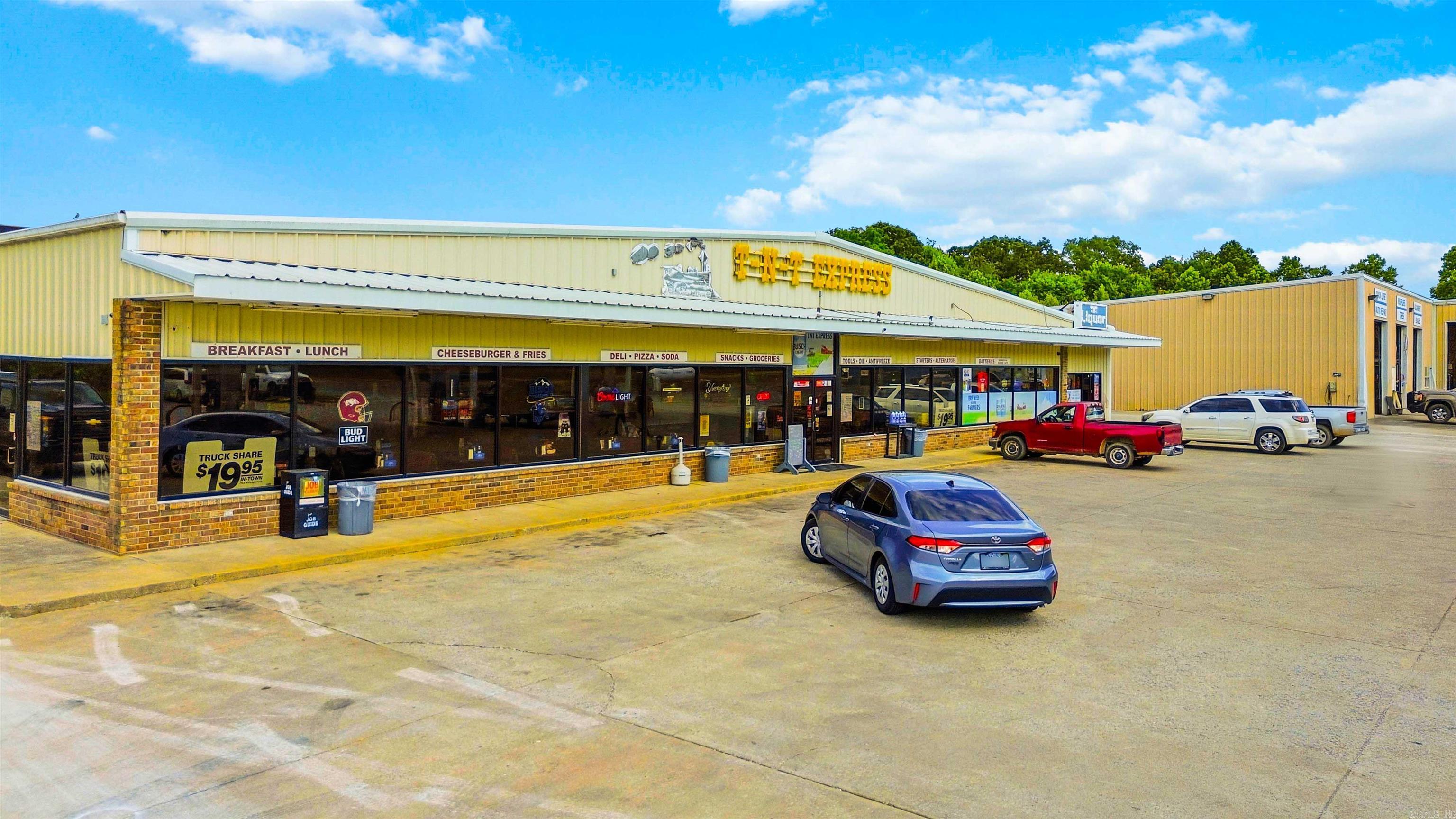 1190 Hwy 59  Decatur, AR