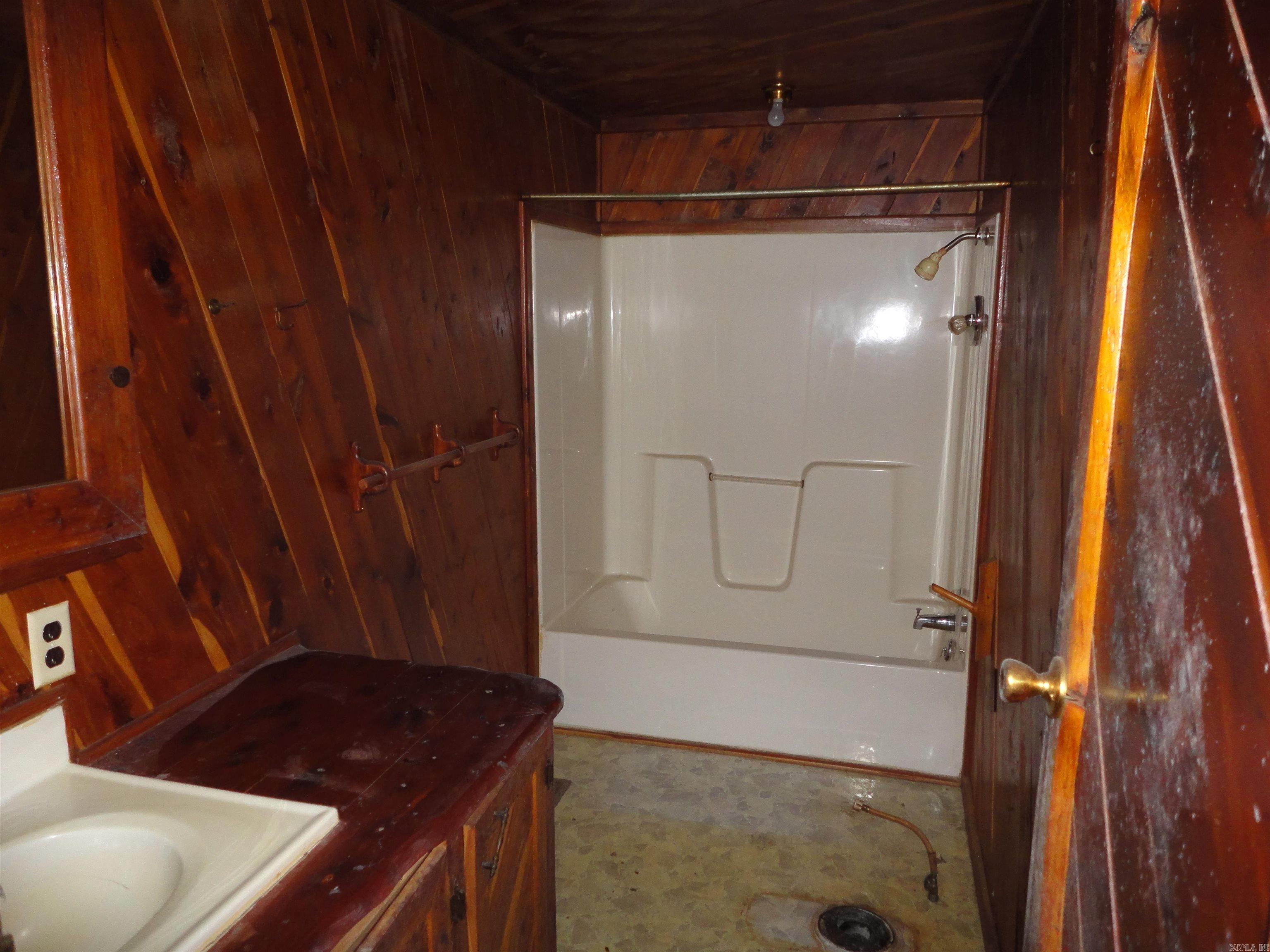 808 Gayler  Mountain View, AR