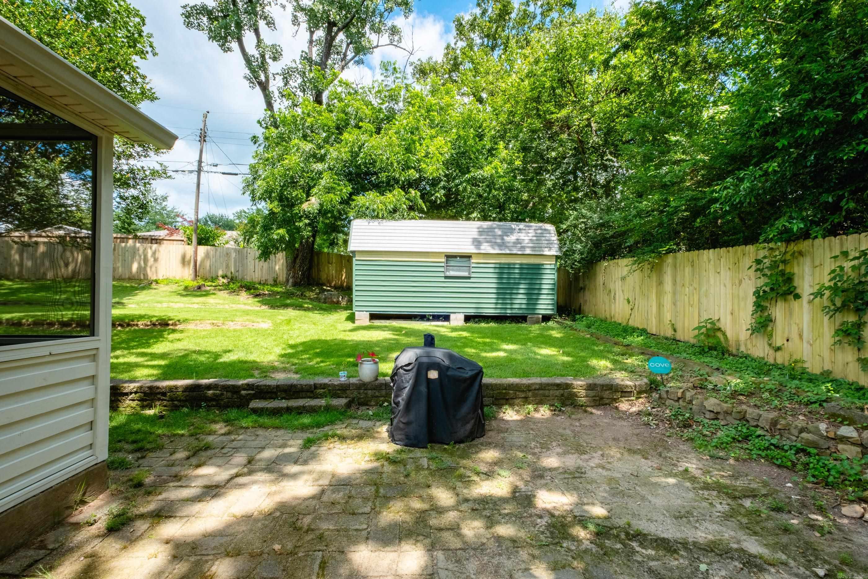 2415 Blackwood  Little Rock, AR