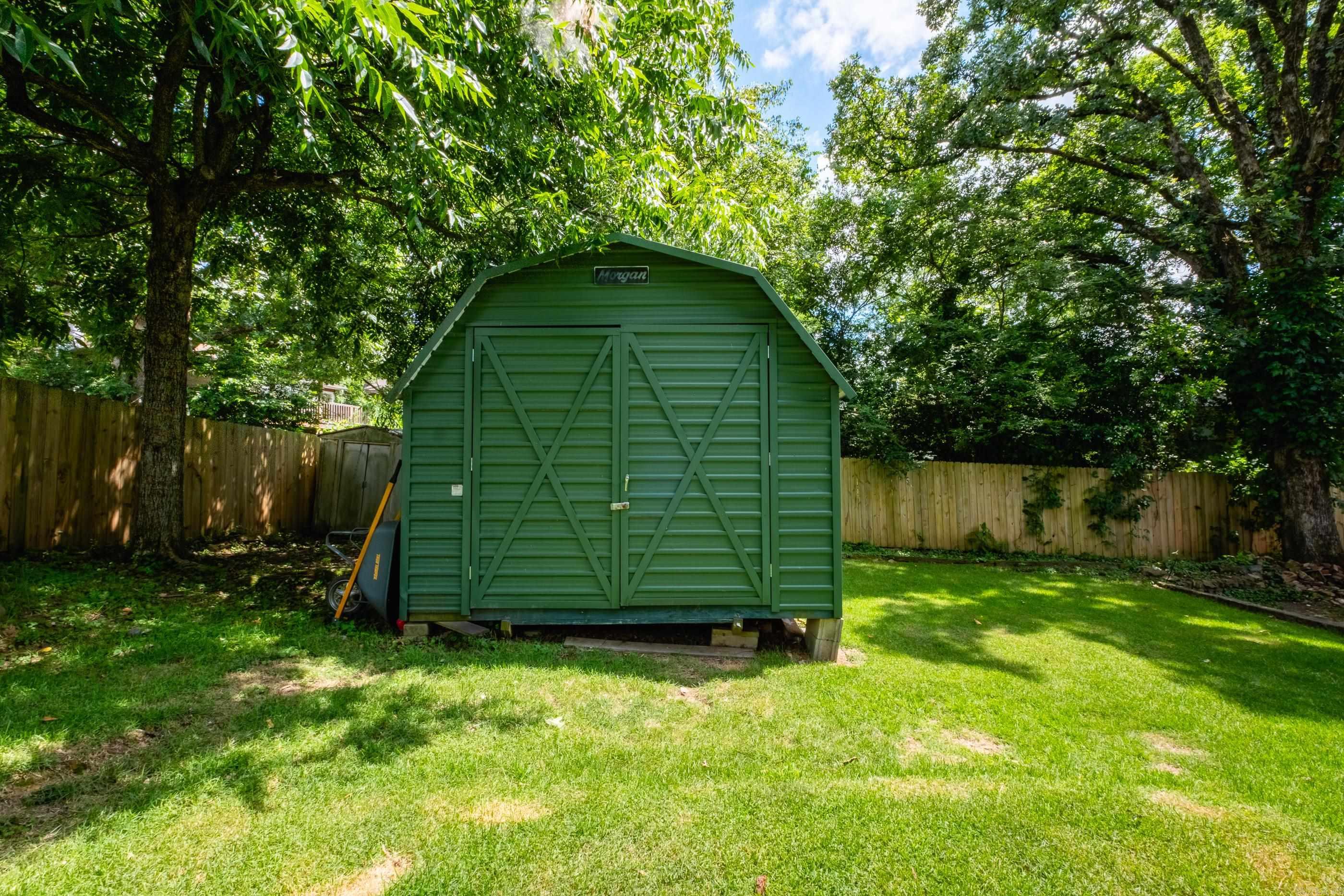 2415 Blackwood  Little Rock, AR