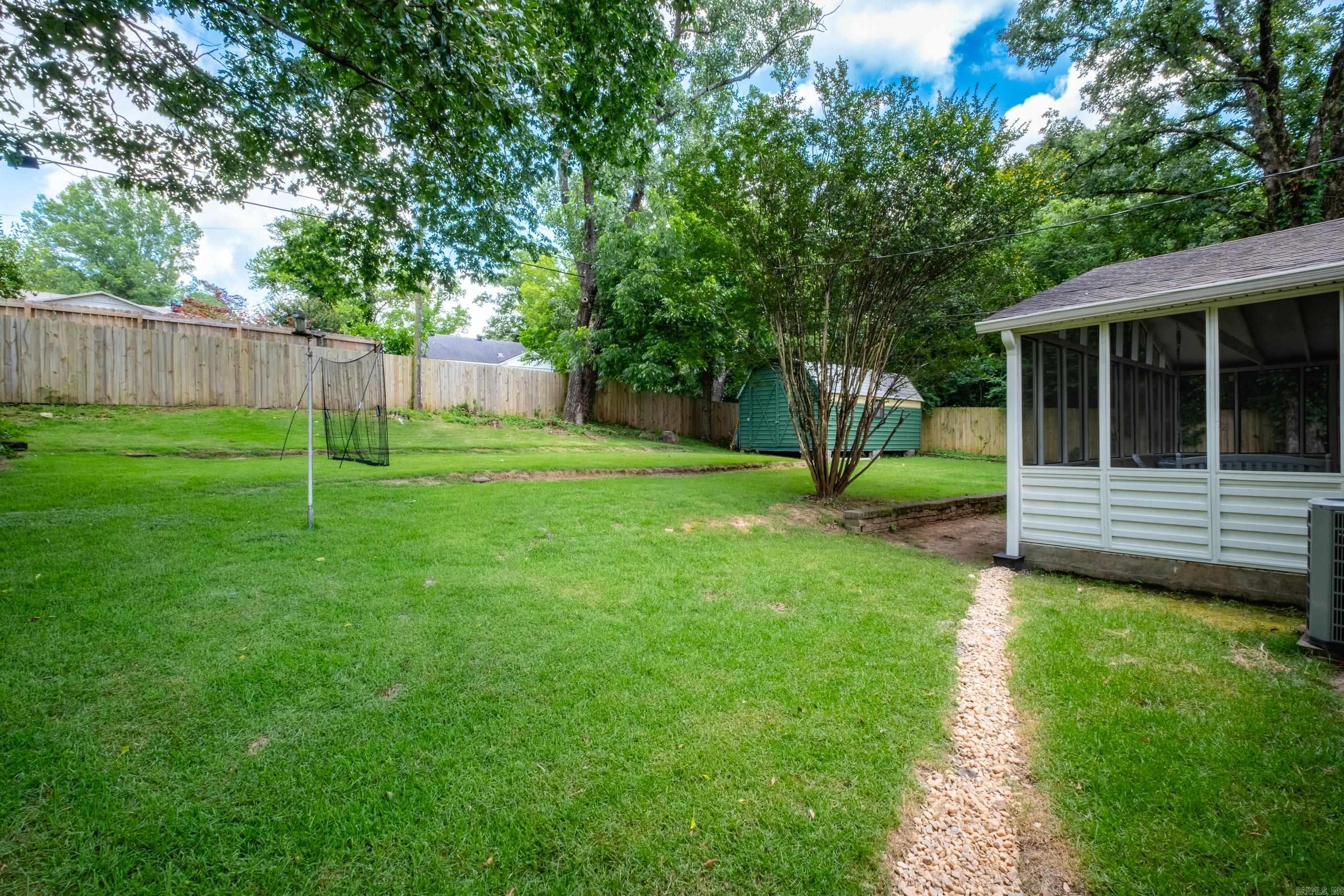 2415 Blackwood  Little Rock, AR