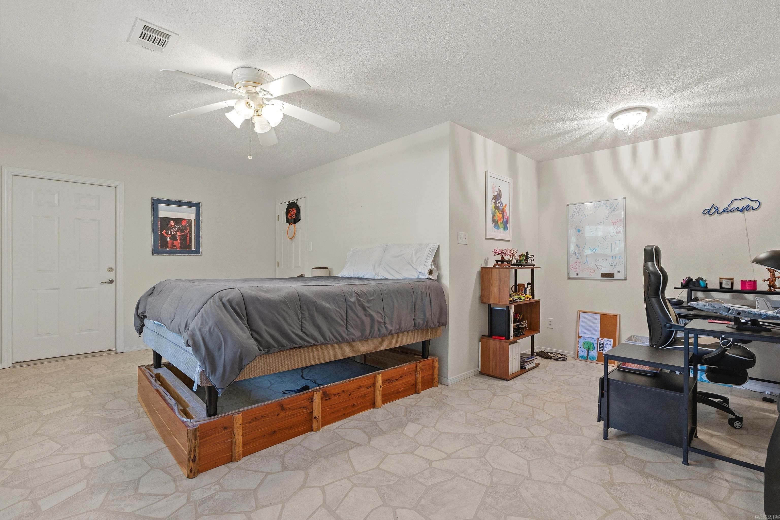 539 Charlie Stover  Royal, AR