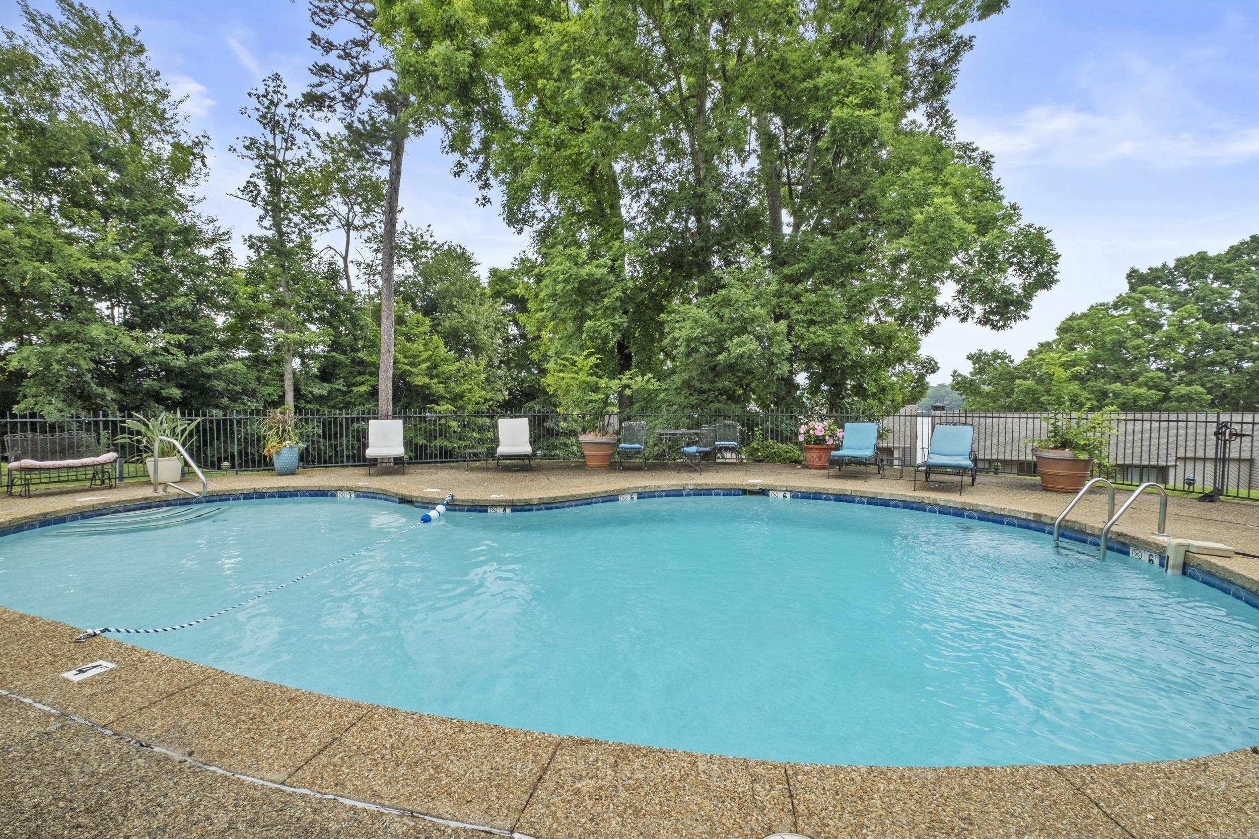 1319 Airport  Hot Springs, AR
