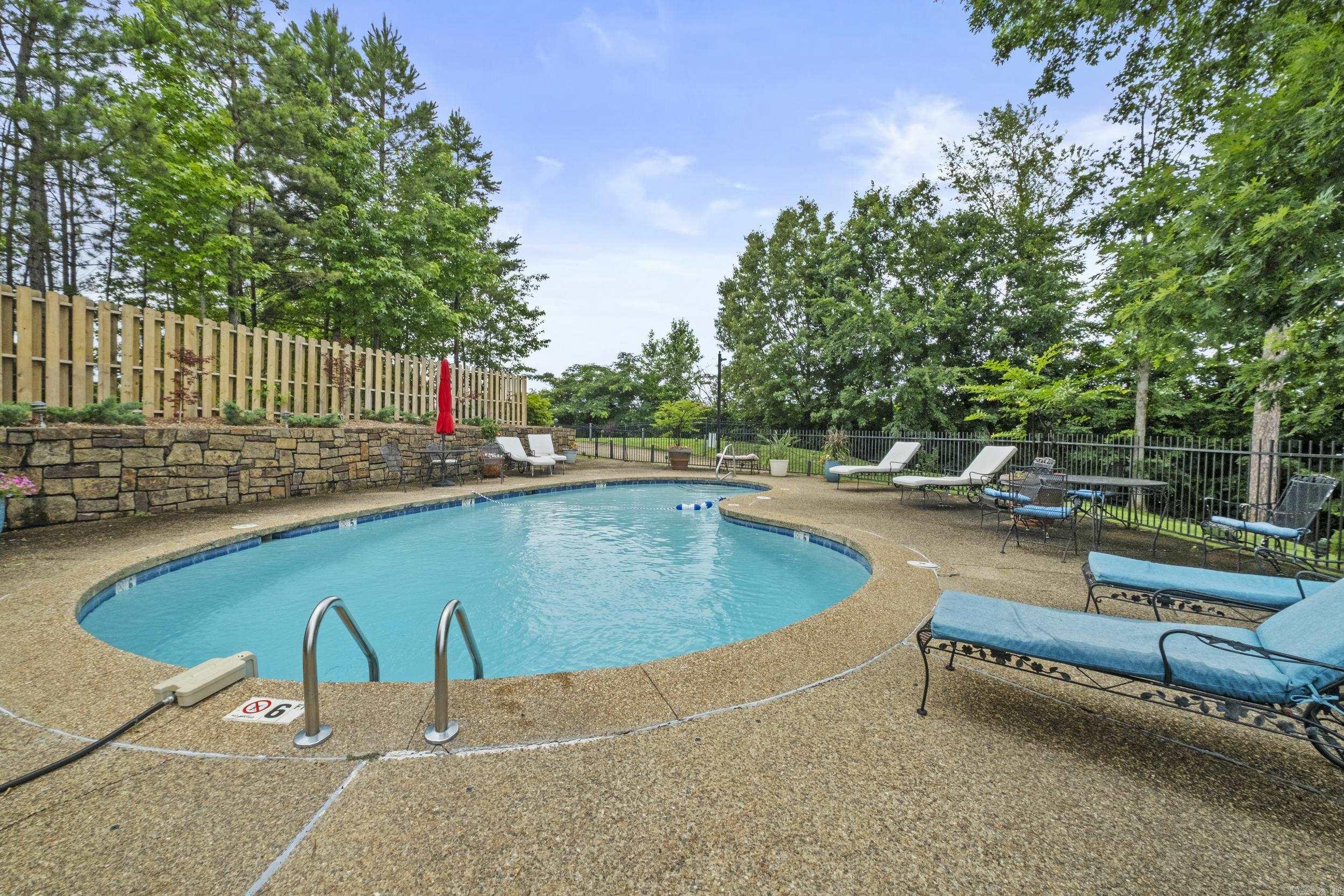 1319 Airport  Hot Springs, AR