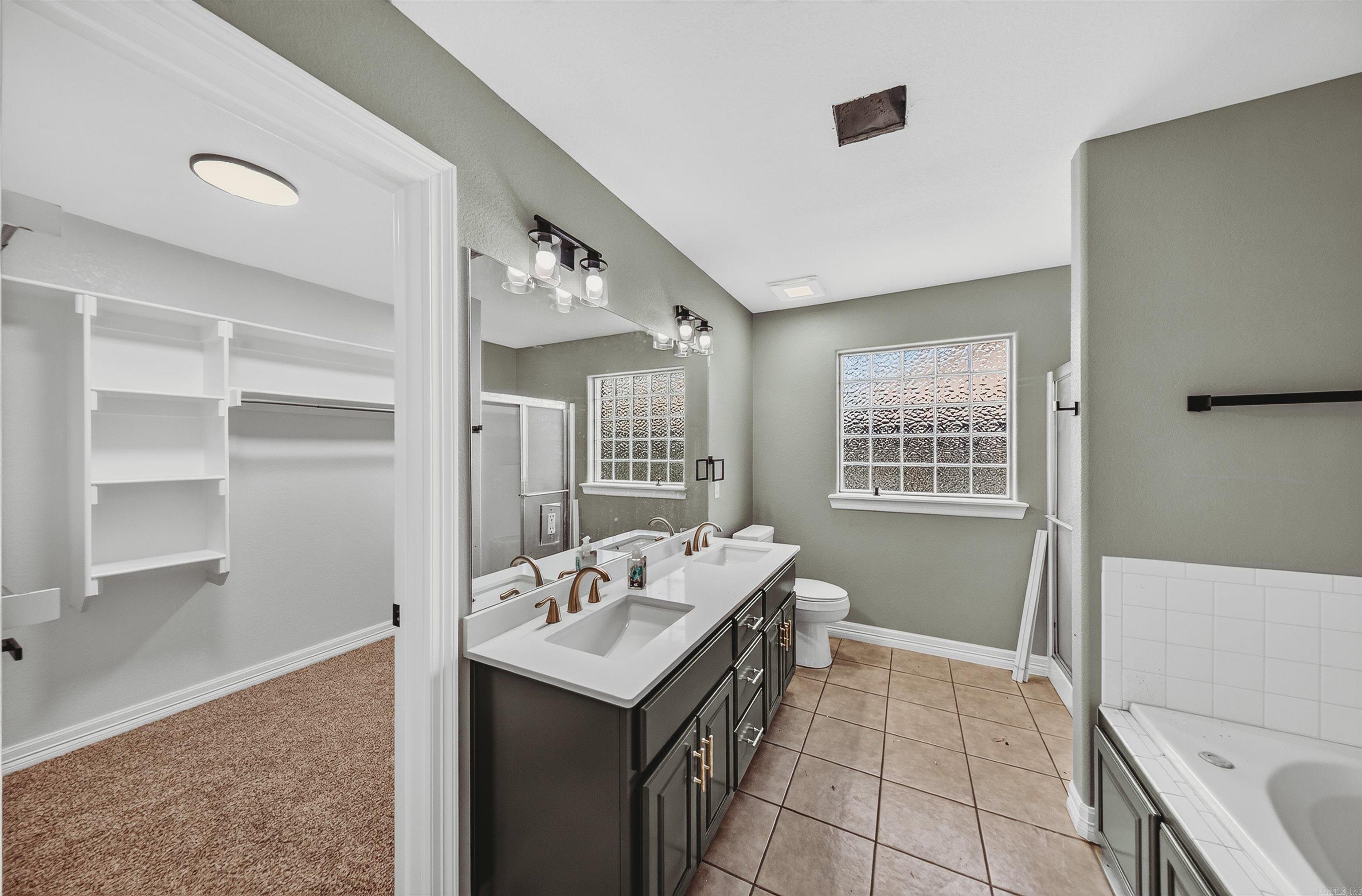 6010 Overland  Siloam Springs, AR