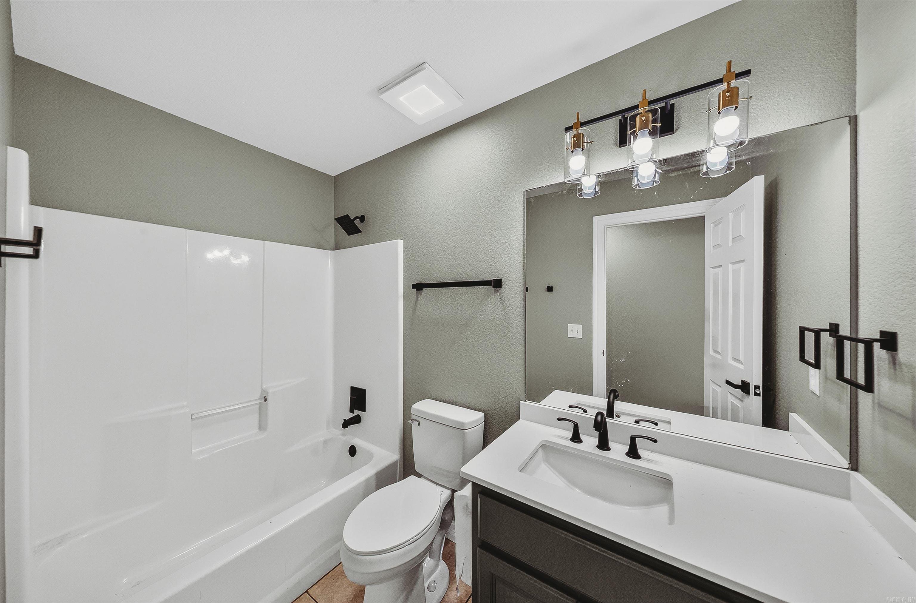 6010 Overland  Siloam Springs, AR