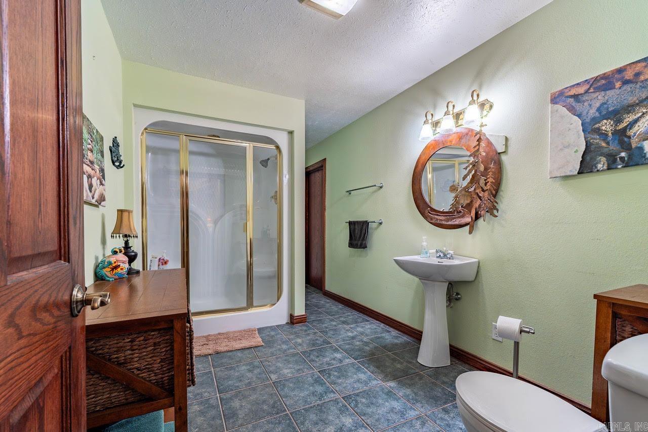 312 Shadow Oak  Mammoth Spring, AR