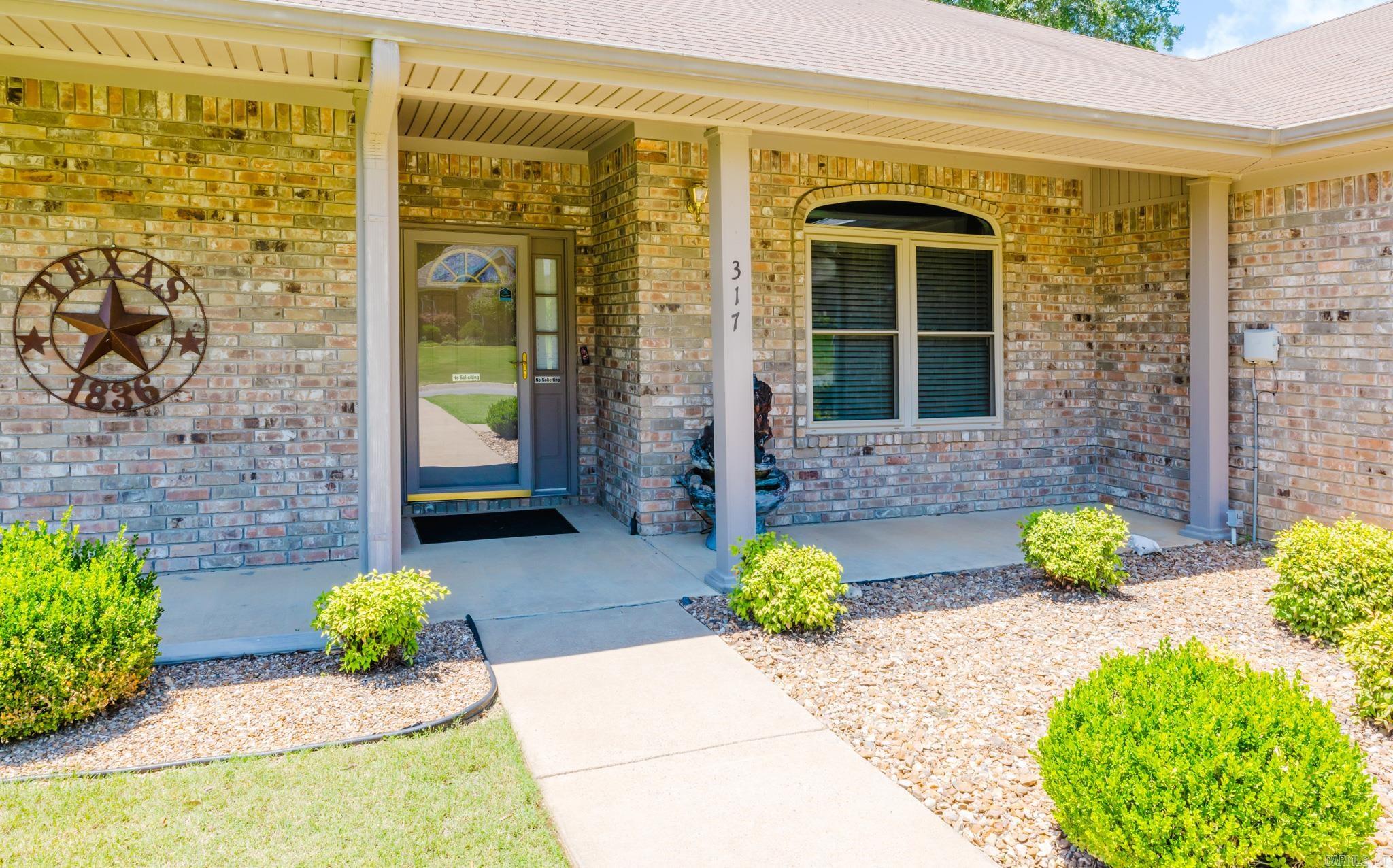 317 Fair Oaks  Jacksonville, AR