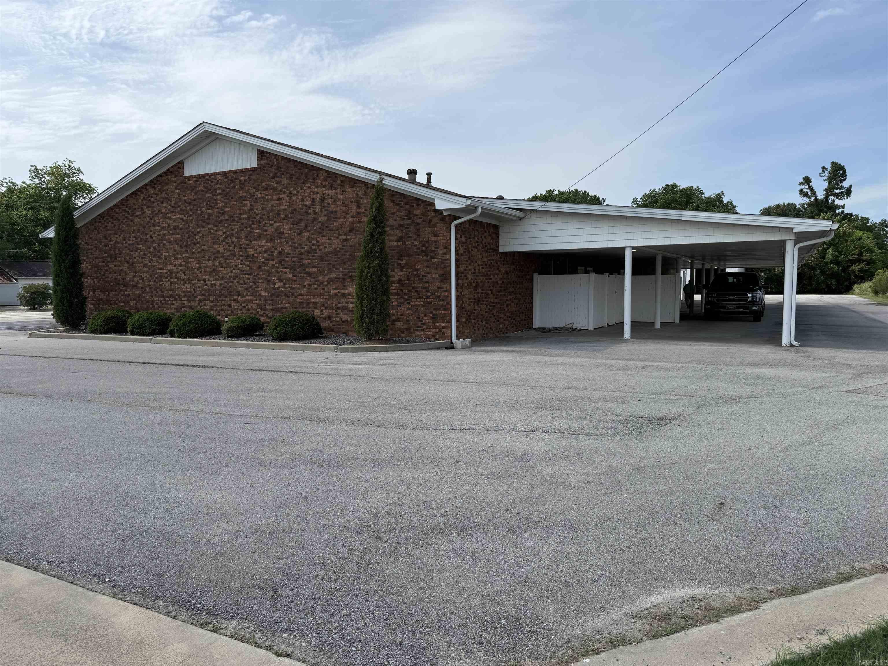 830 S Terminal  Piggott, AR