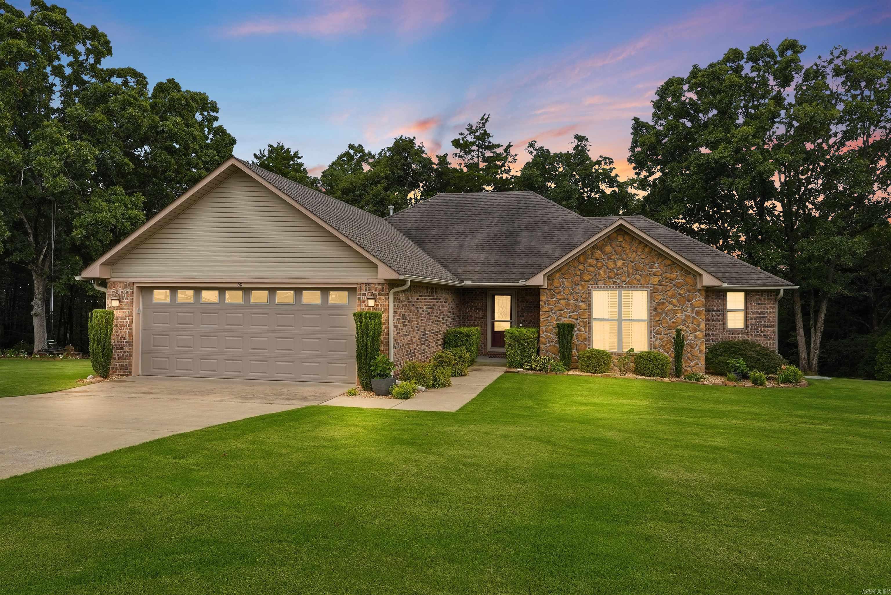 30 Cedar Knolls  Greenbrier, AR