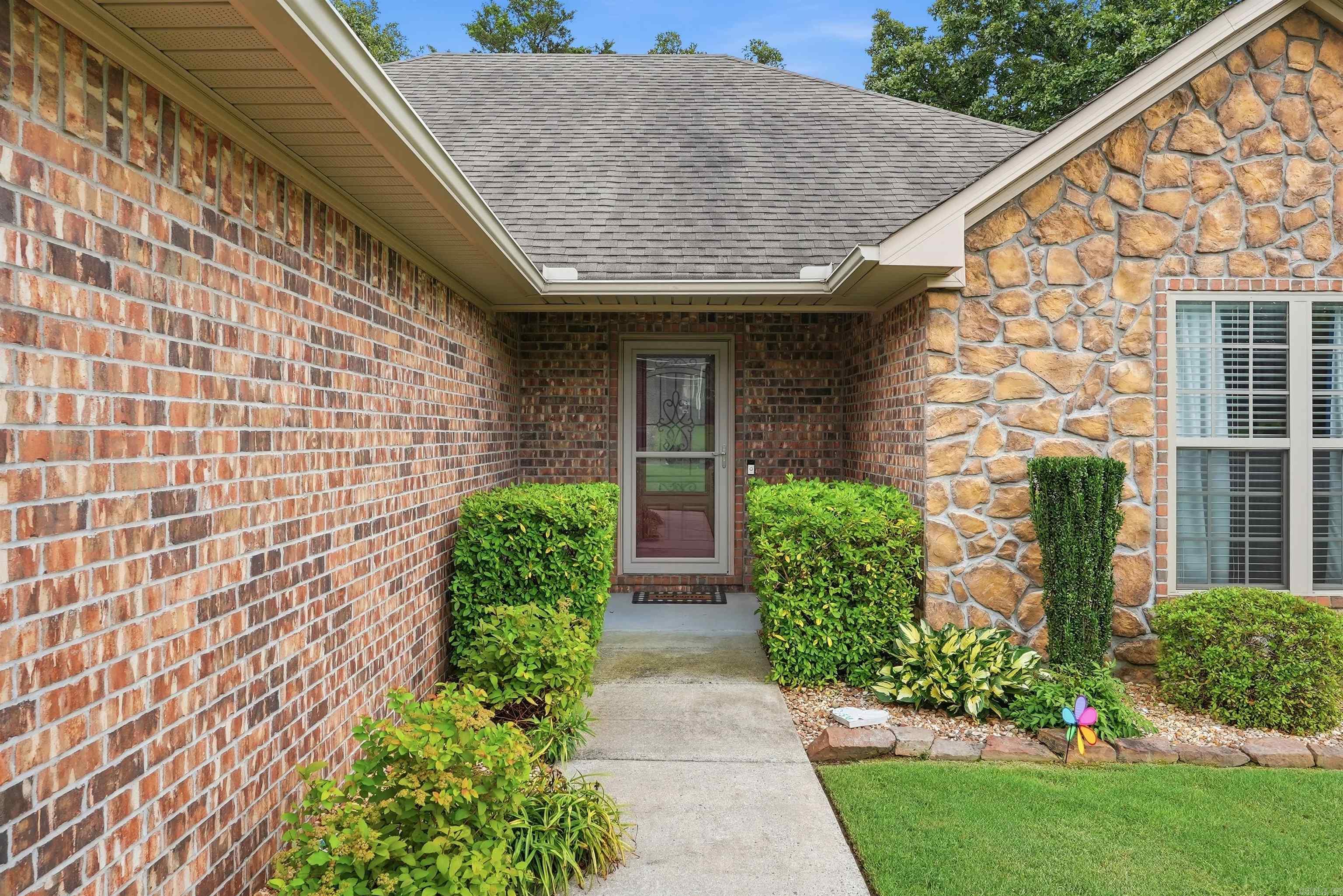 30 Cedar Knolls  Greenbrier, AR