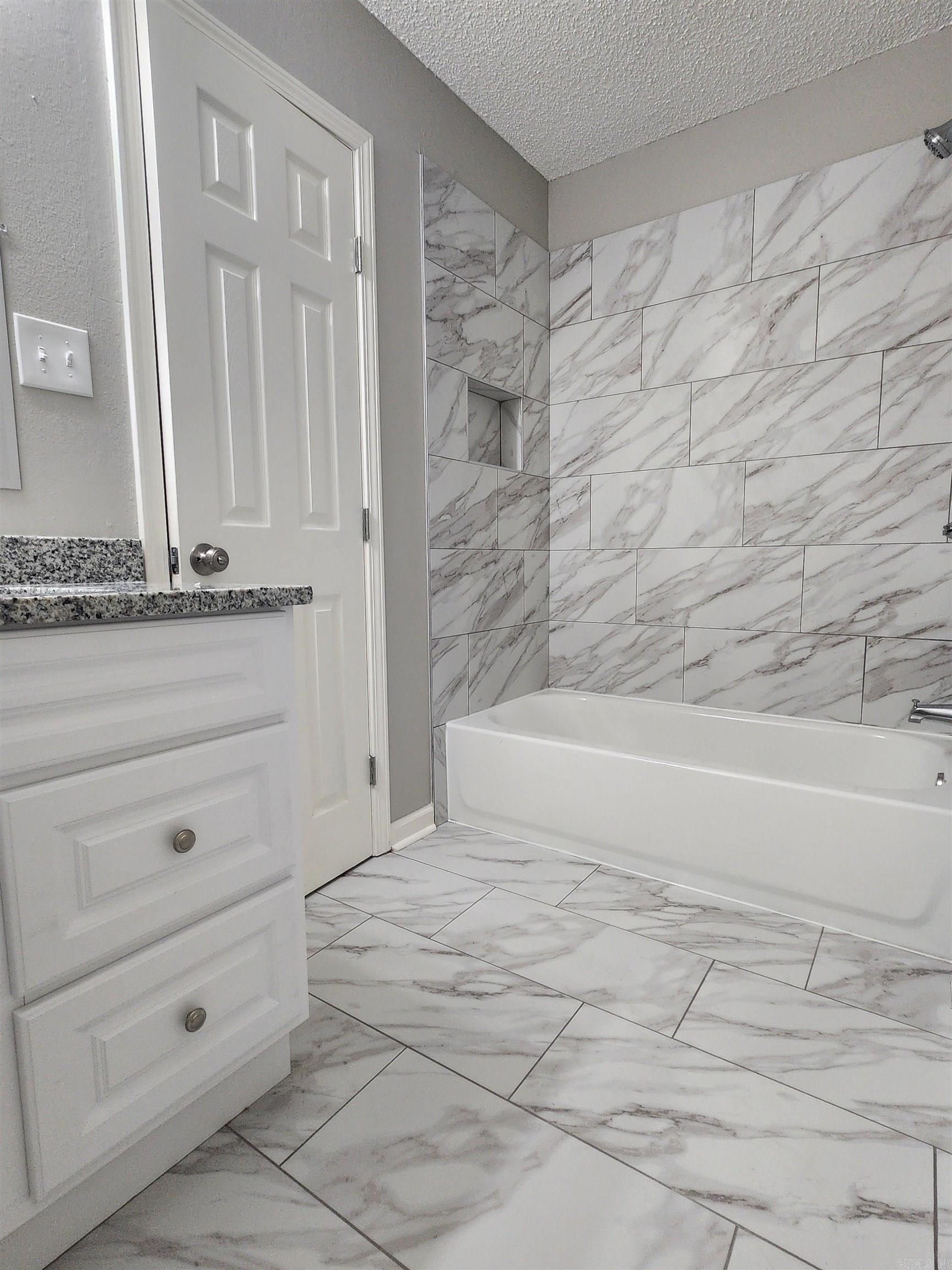 1233 Mimosa  Malvern, AR
