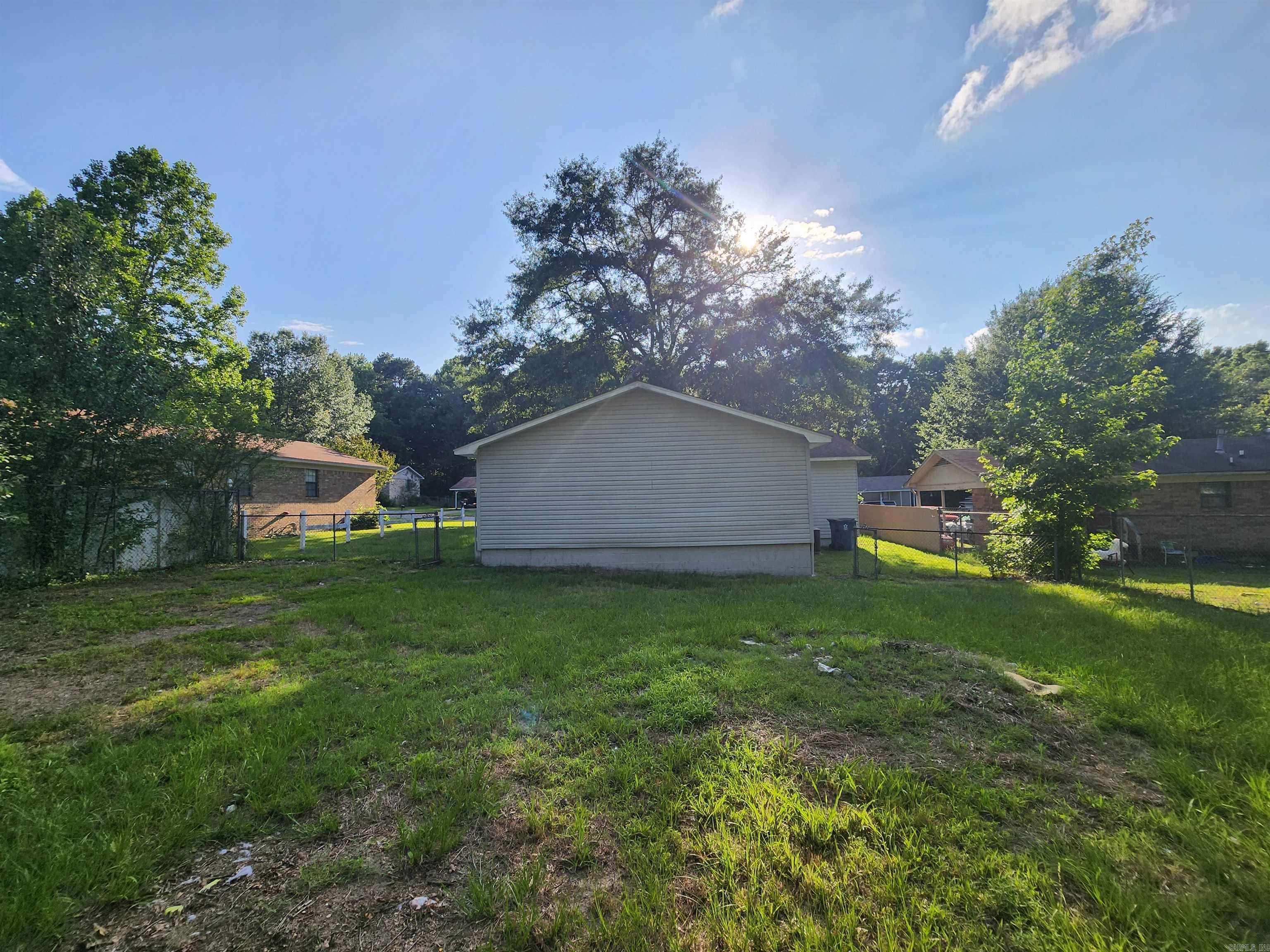 1233 Mimosa  Malvern, AR