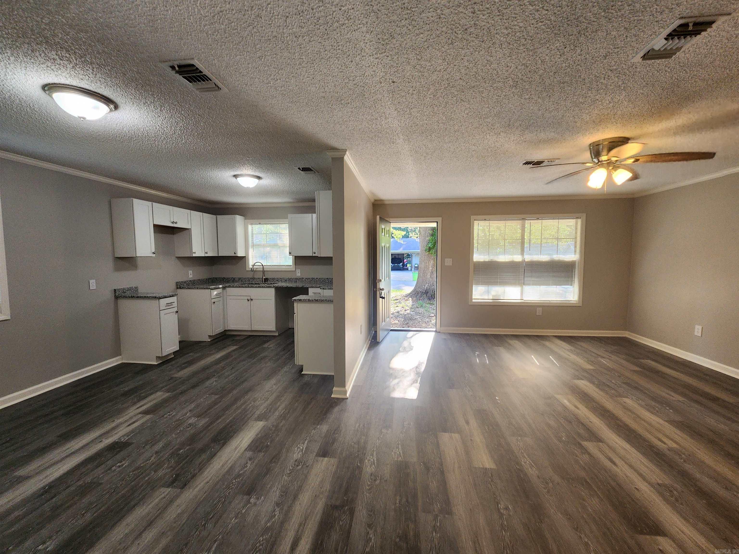 1233 Mimosa  Malvern, AR