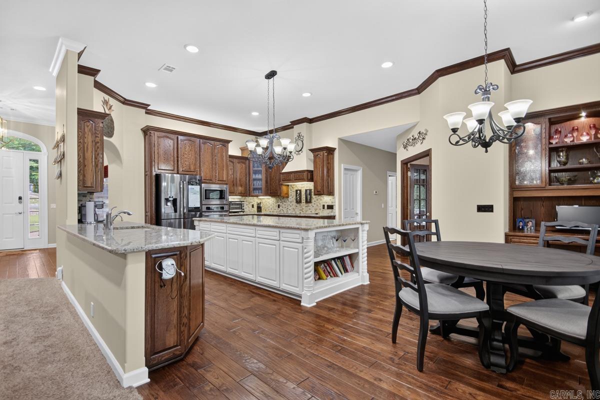 7 Vencedor Way  Hot Springs Village, AR