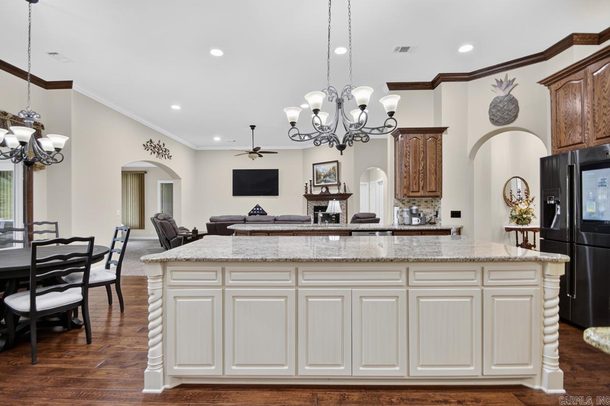 7 Vencedor Way  Hot Springs Village, AR